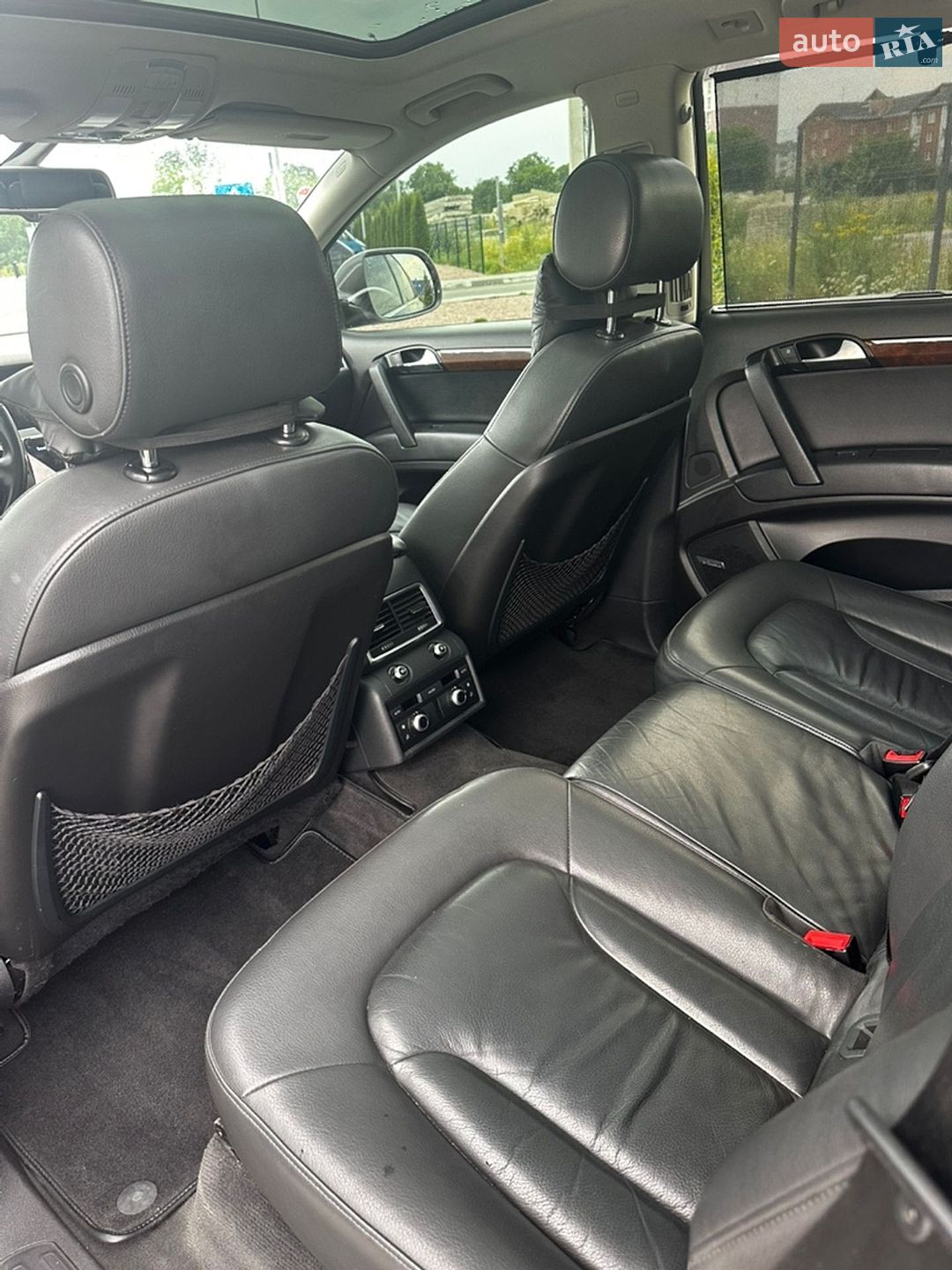 Audi Q7 2010 VIN WA1LMAFE1BD001397 фото оголошення 49 з 65
