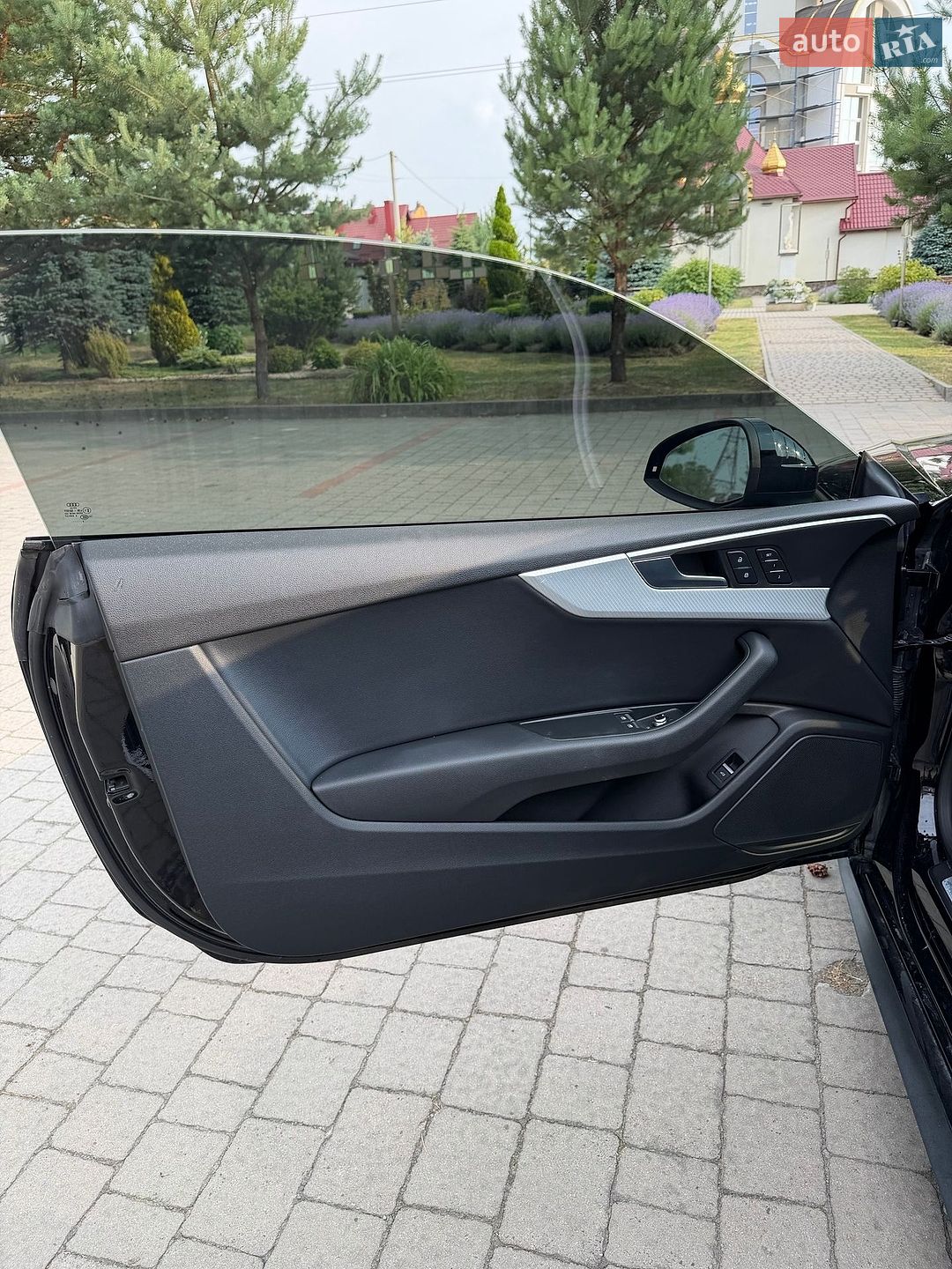 Audi A5 2016 VIN WAUSNAF53JA000943 фото оголошення 13 з 19