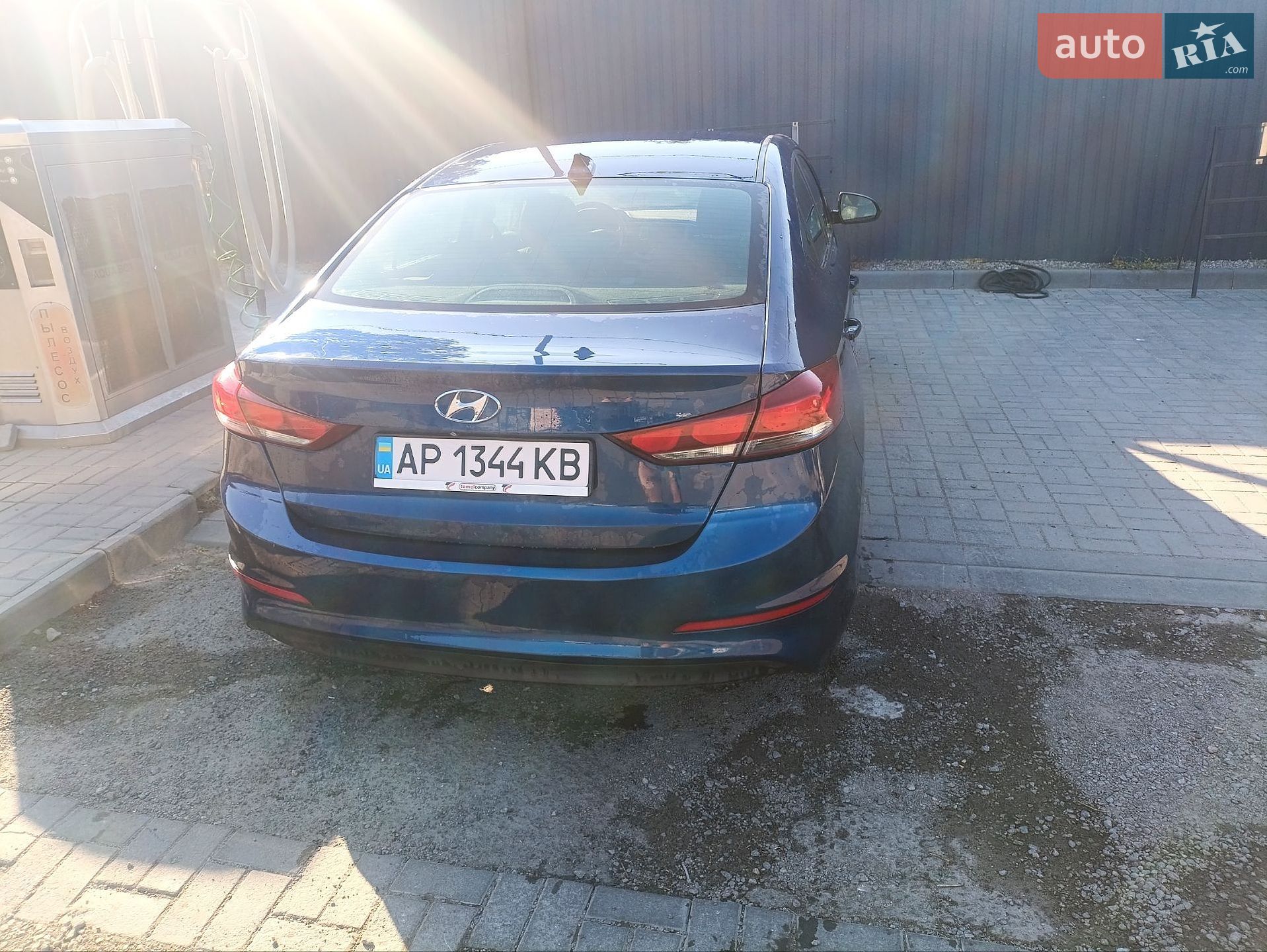 Hyundai Elantra 2017 VIN 5NPD84LF9HH016231 фото оголошення 3 з 11