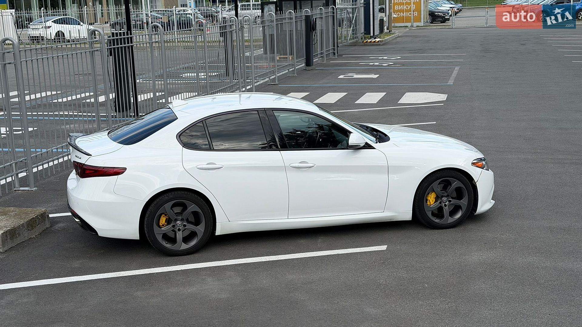 Alfa Romeo Giulia 2017 VIN ZARFAEDN3H7538985 фото оголошення 12 з 29