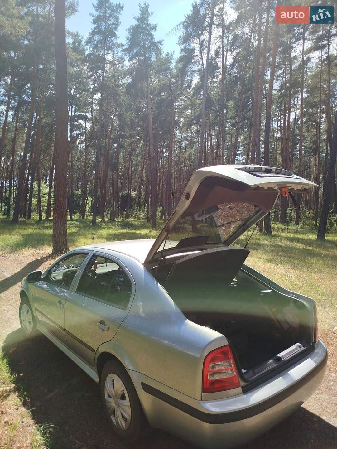 Skoda Octavia 2010 VIN TMBDX41U3A8859673 фото оголошення 4 з 8