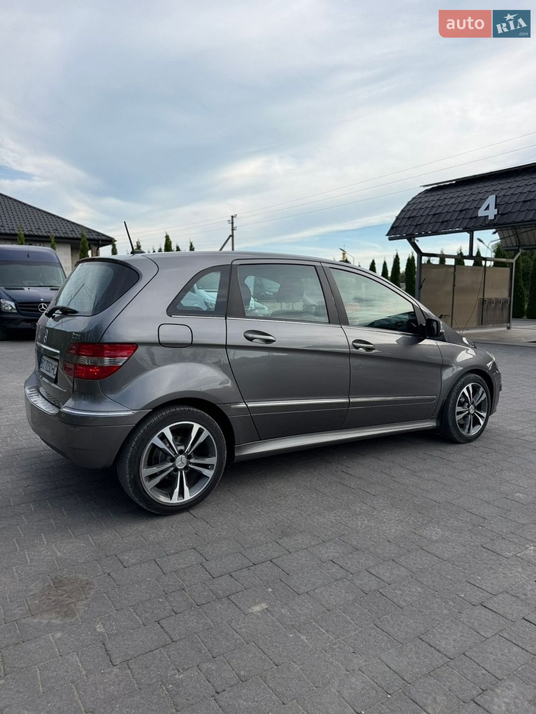 Mercedes-Benz B-Class 2011 VIN WDD2452071J723475 фото оголошення 7 з 36