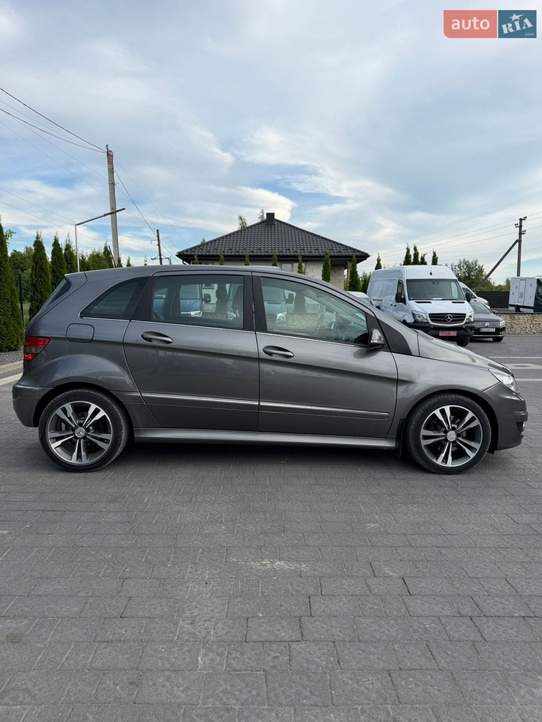 Mercedes-Benz B-Class 2011 VIN WDD2452071J723475 фото оголошення 8 з 36