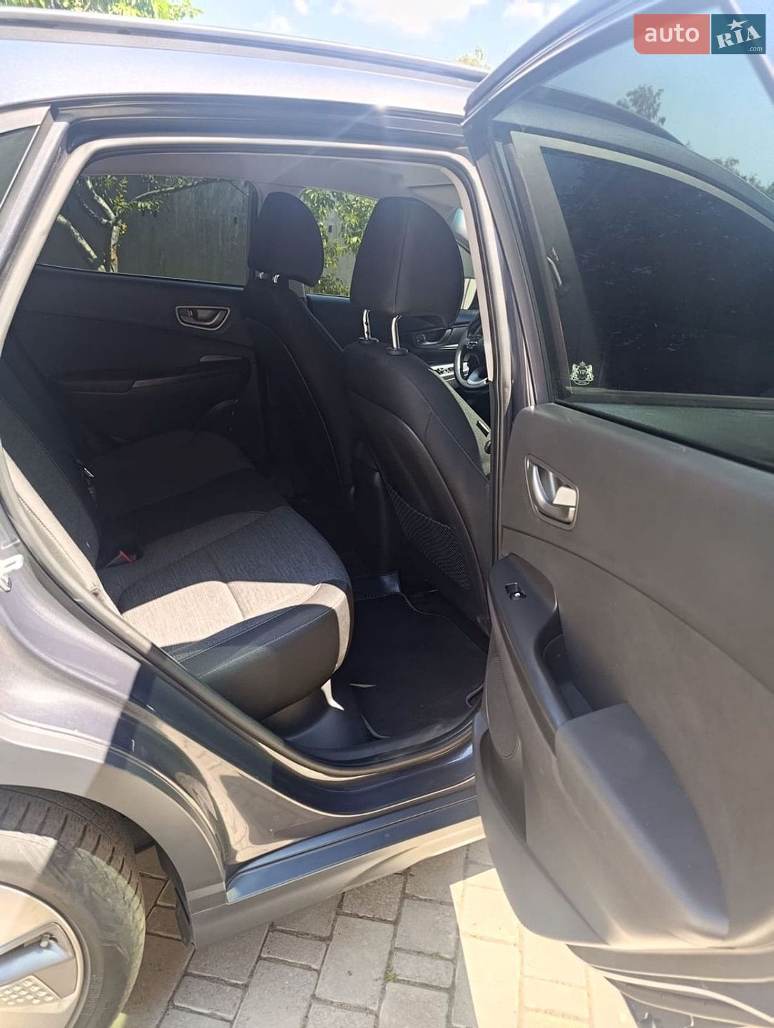 Hyundai Kona 2020 VIN TMAK281GFLJ004819 фото оголошення 4 з 17