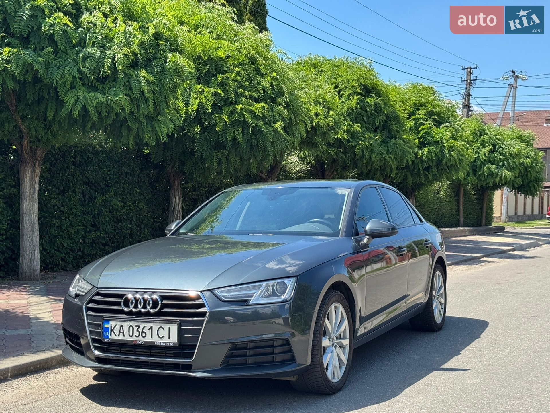 Audi A4 2017 VIN WAUGNAF41HN019281 фото оголошення 3 з 21