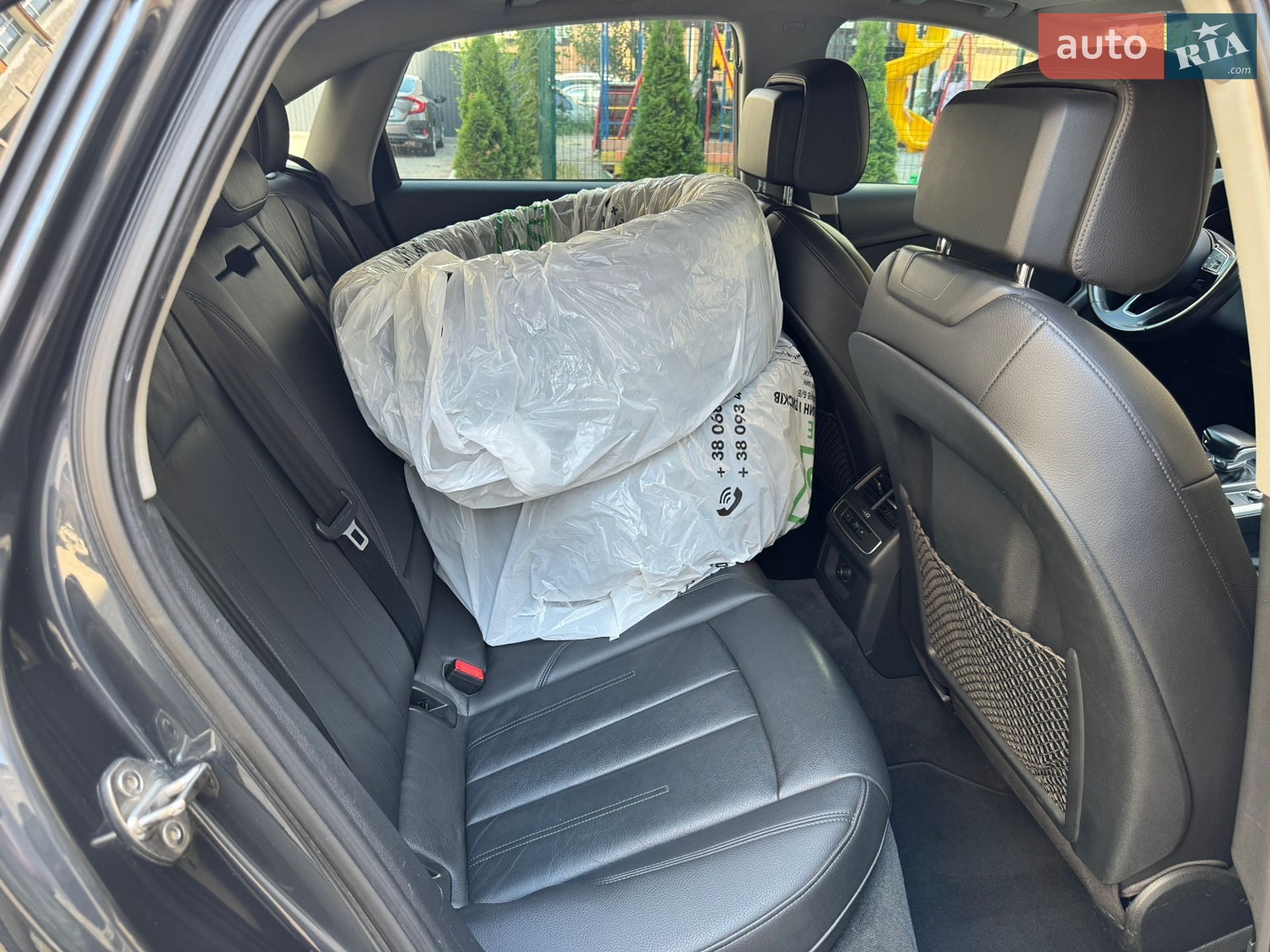 Audi A4 2017 VIN WAUGNAF41HN019281 фото оголошення 13 з 21