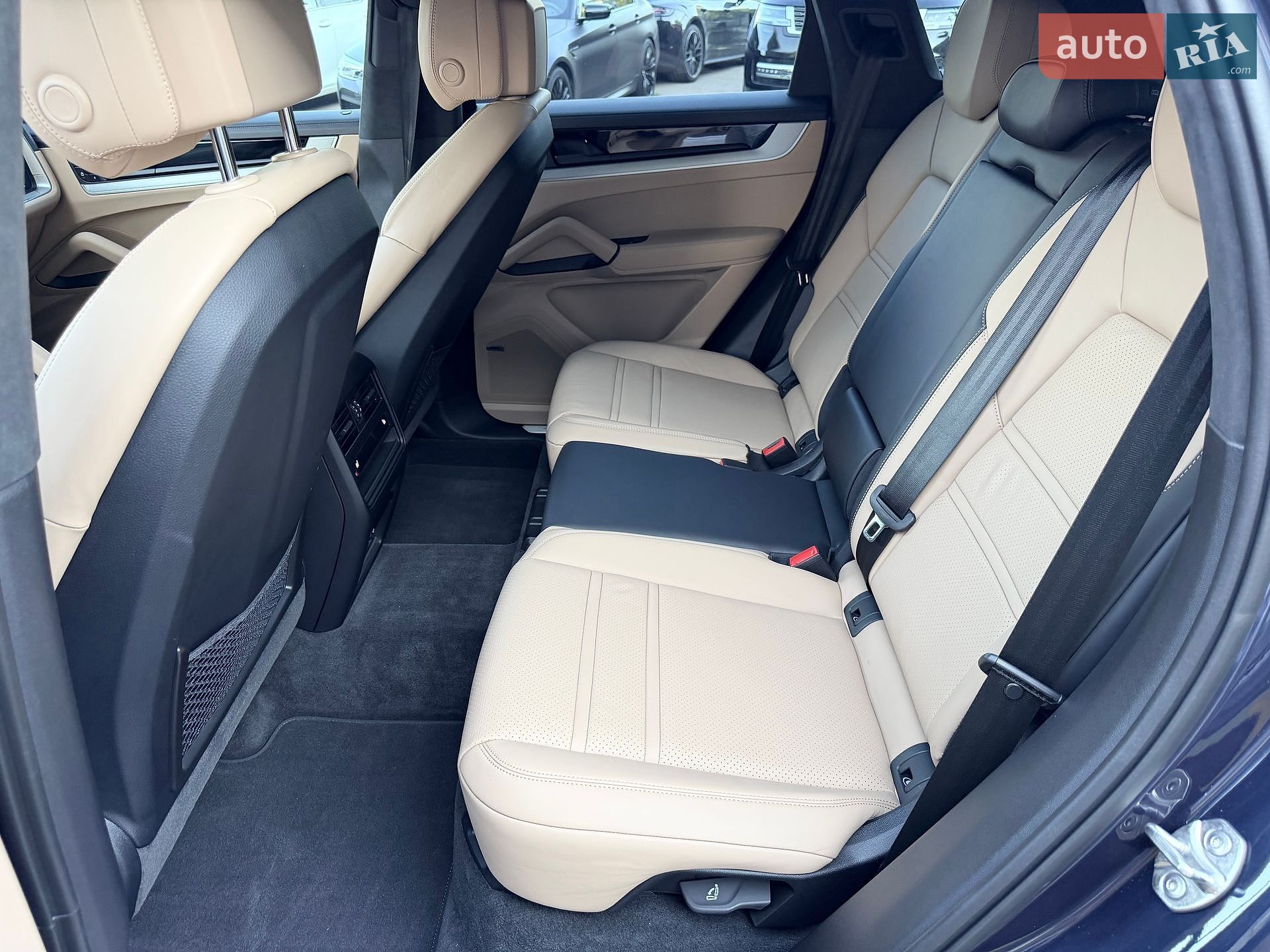 Porsche Cayenne 2024 VIN WP1AM2AY6RDA48230 фото оголошення 34 з 51