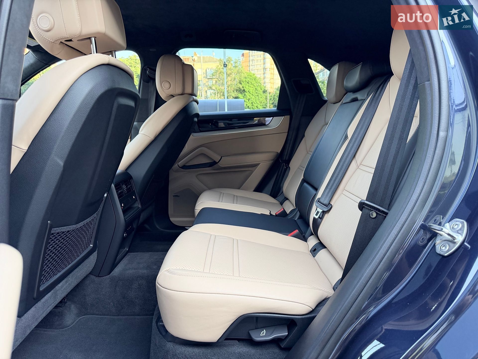 Porsche Cayenne 2024 VIN WP1AM2AY6RDA48230 фото оголошення 36 з 51