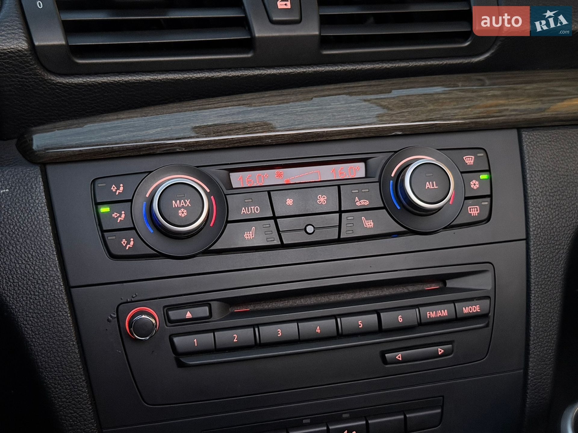 BMW 1 Series 2012 VIN WBAUN7C59CVM26809 фото оголошення 28 з 30