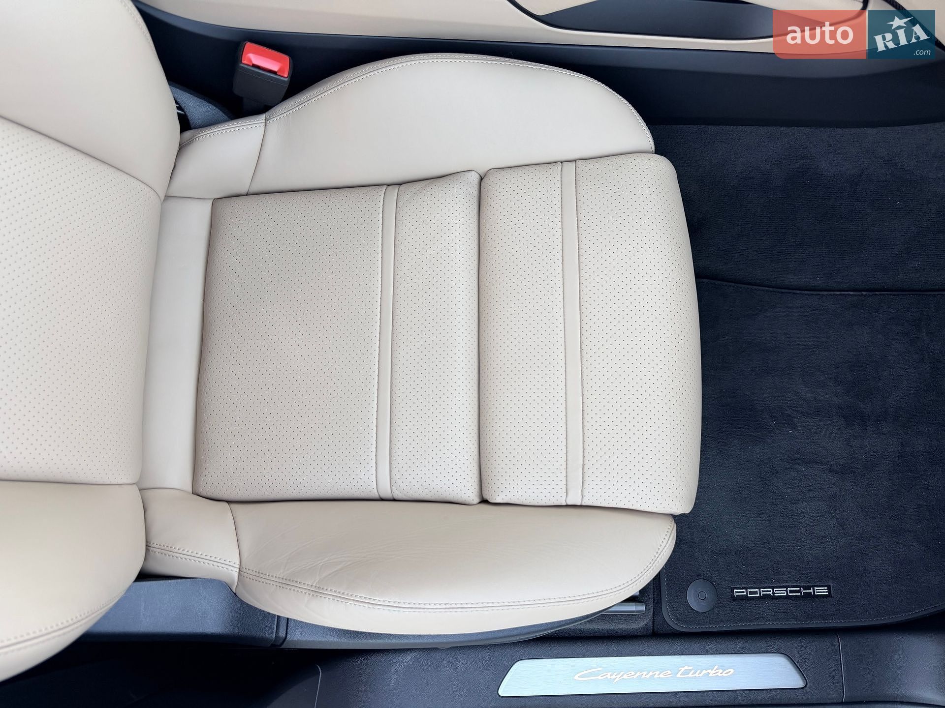 Porsche Cayenne 2024 VIN WP1AM2AY6RDA48230 фото оголошення 43 з 51