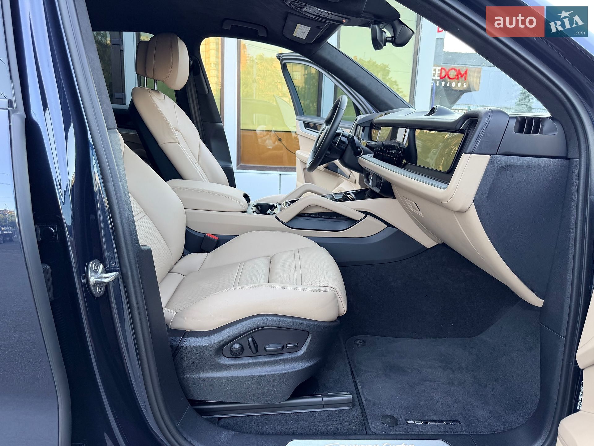 Porsche Cayenne 2024 VIN WP1AM2AY6RDA48230 фото оголошення 44 з 51