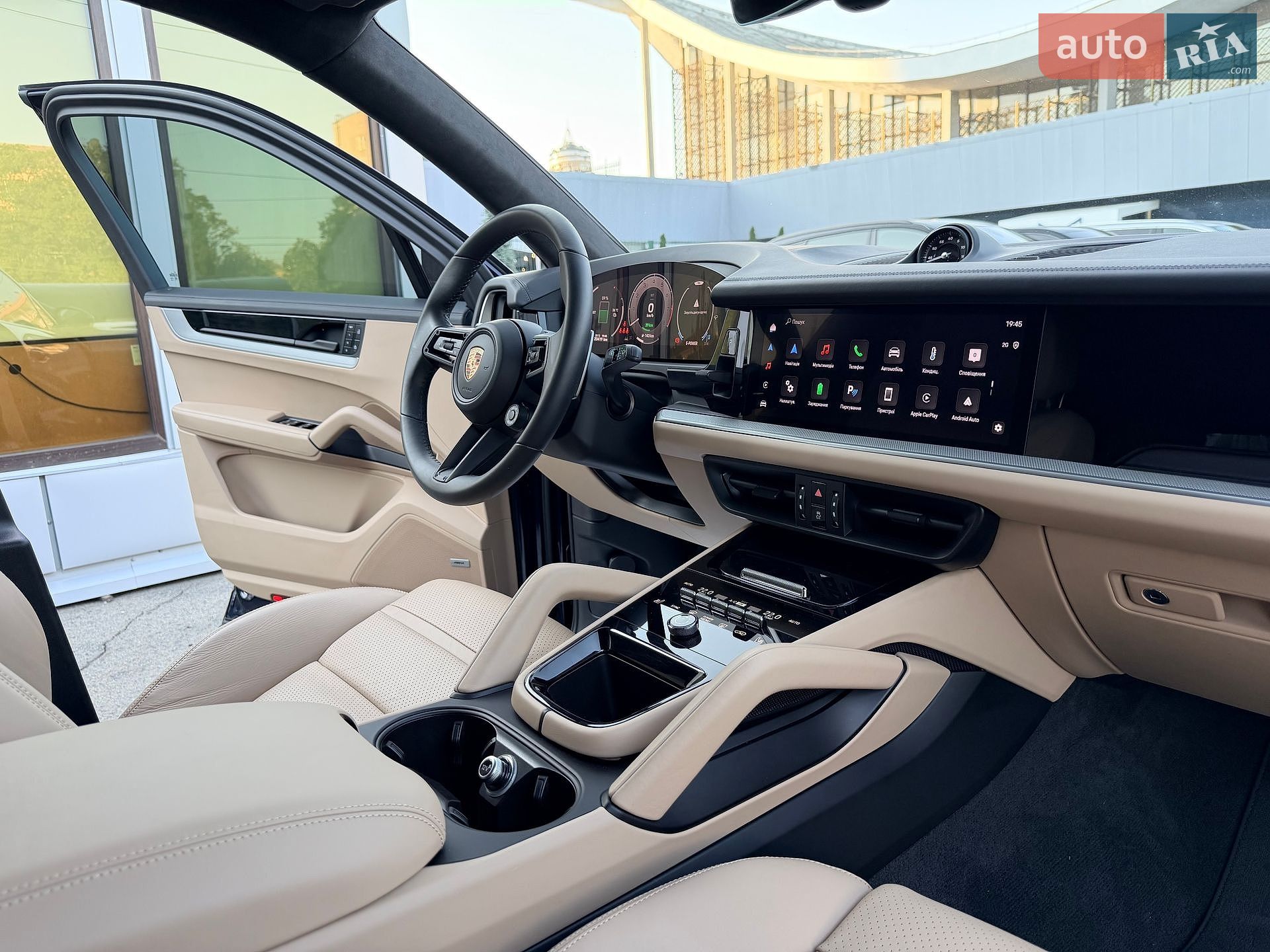 Porsche Cayenne 2024 VIN WP1AM2AY6RDA48230 фото оголошення 47 з 51