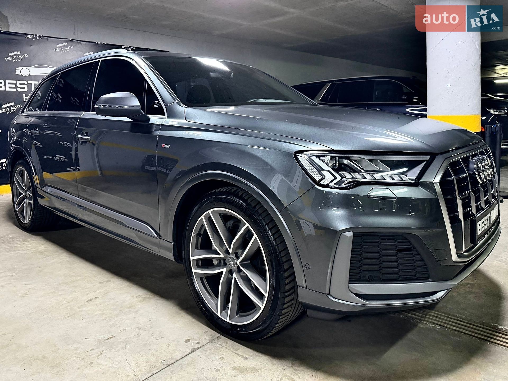 Audi Q7 2021 VIN WAUZZZ4M0ND009955 фото оголошення 5 з 102