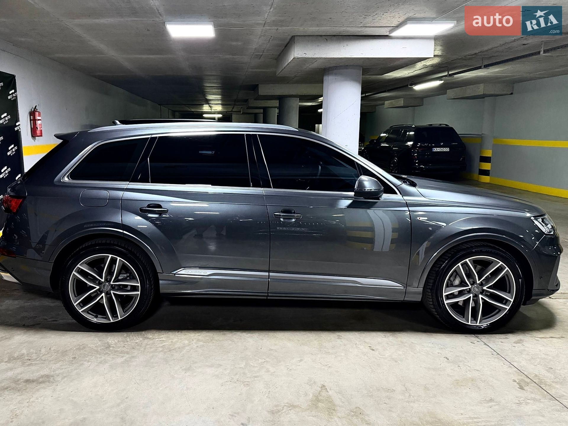 Audi Q7 2021 VIN WAUZZZ4M0ND009955 фото оголошення 7 з 102