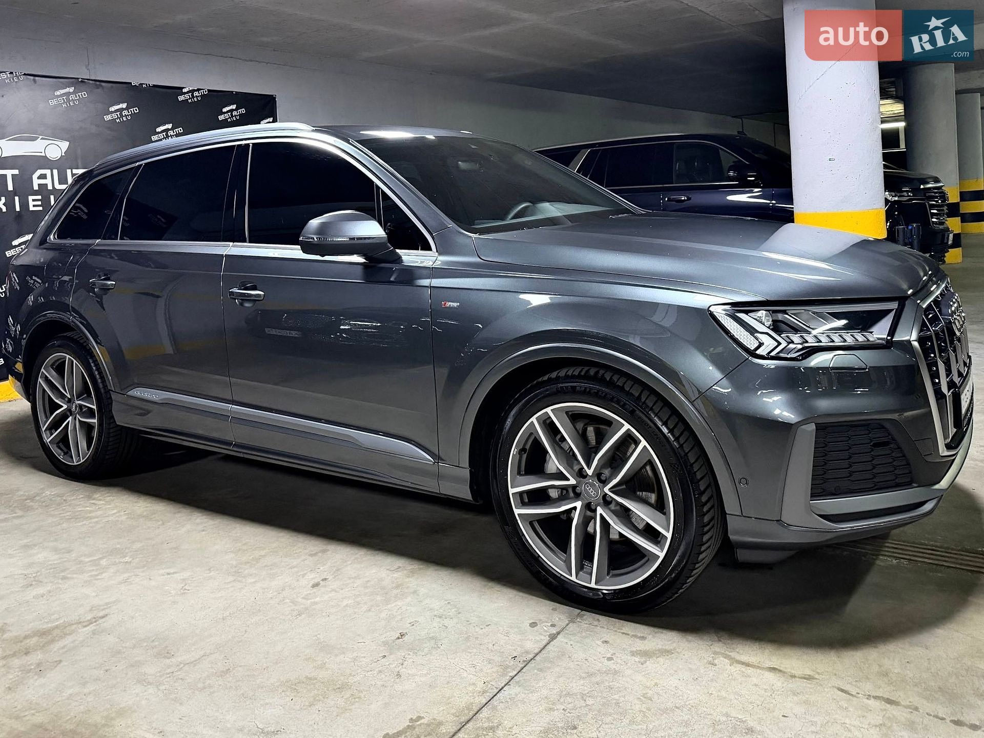 Audi Q7 2021 VIN WAUZZZ4M0ND009955 фото оголошення 6 з 102