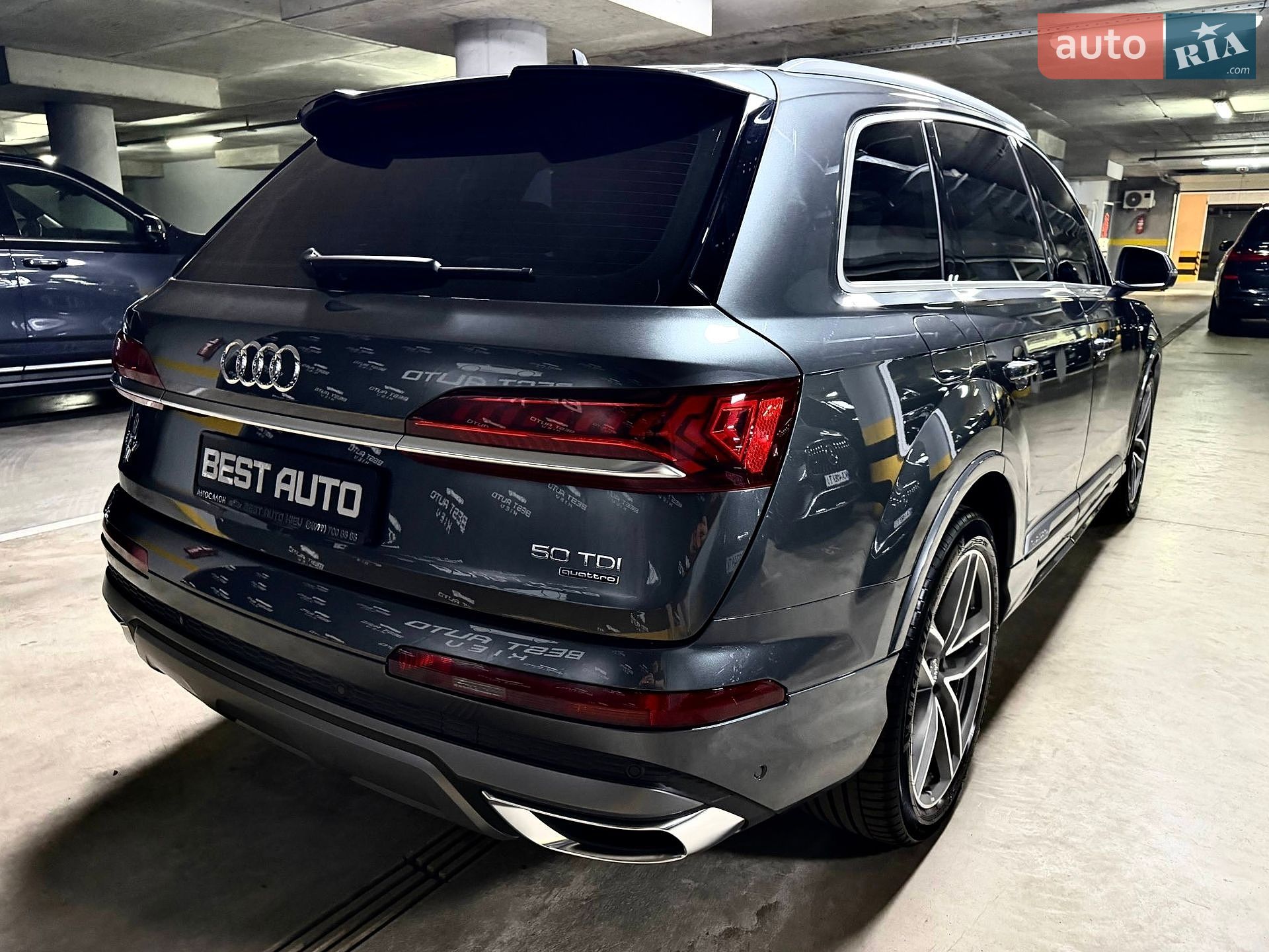Audi Q7 2021 VIN WAUZZZ4M0ND009955 фото оголошення 11 з 102
