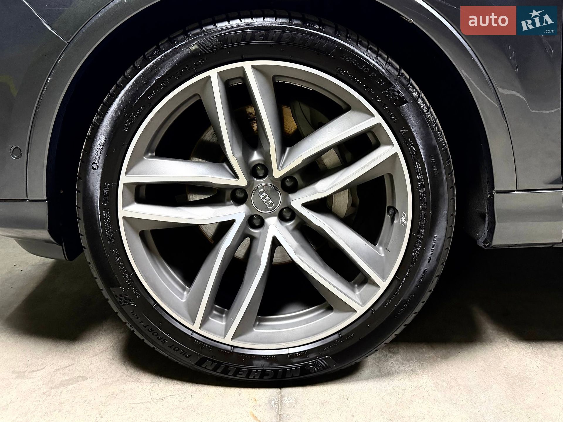 Audi Q7 2021 VIN WAUZZZ4M0ND009955 фото оголошення 27 з 102