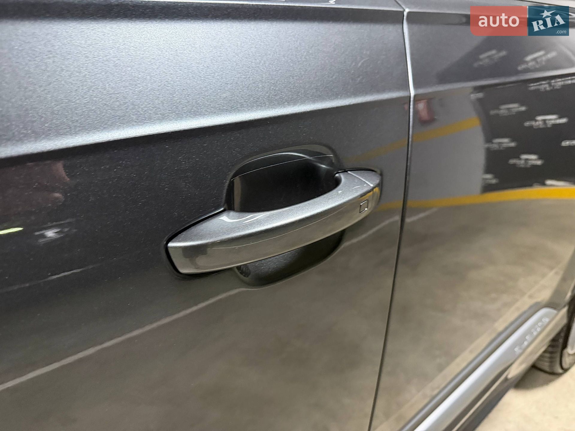 Audi Q7 2021 VIN WAUZZZ4M0ND009955 фото оголошення 31 з 102