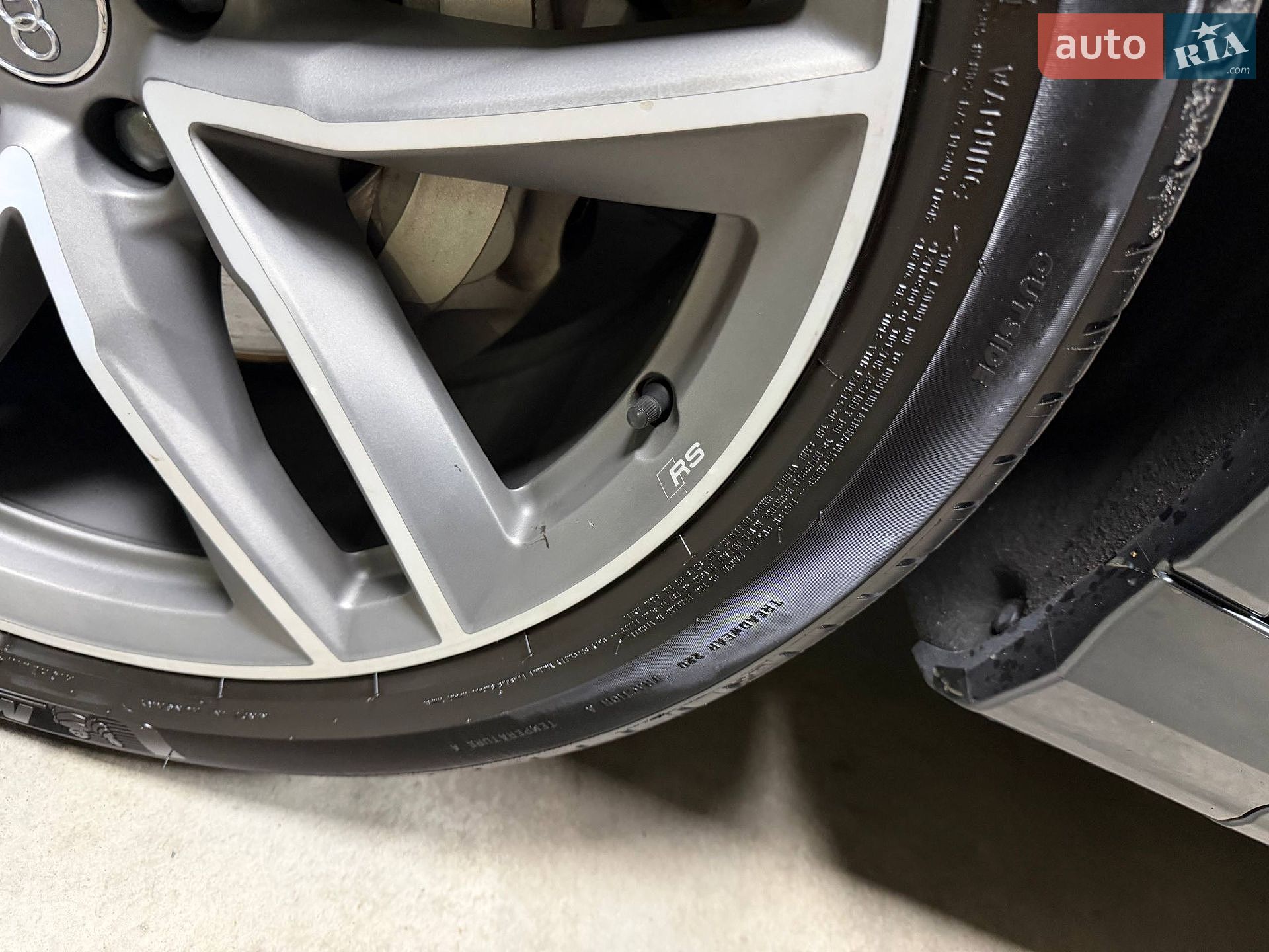Audi Q7 2021 VIN WAUZZZ4M0ND009955 фото оголошення 28 з 102