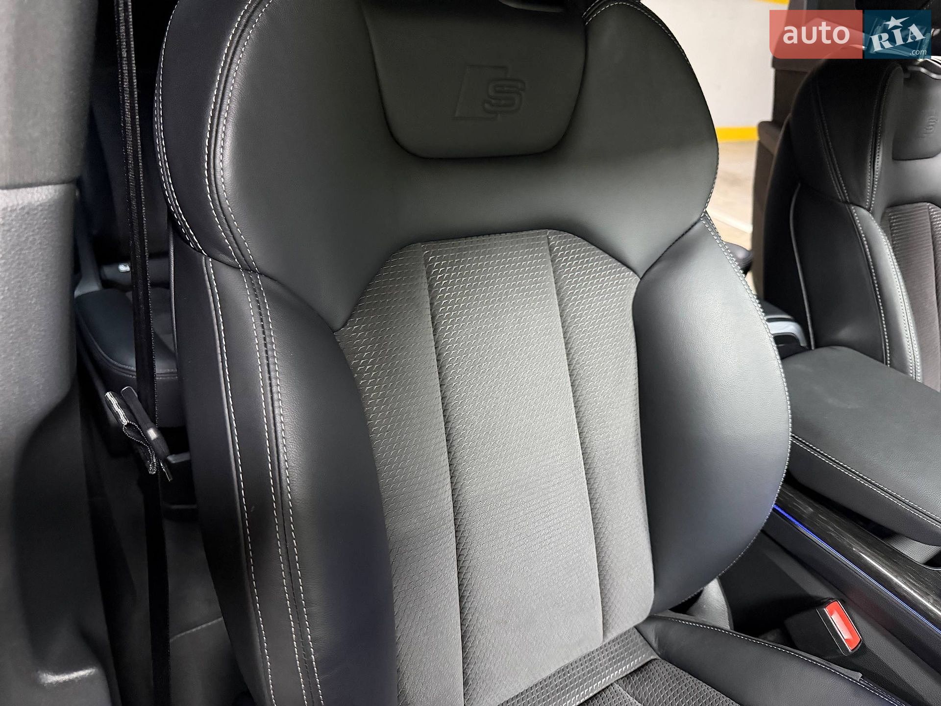 Audi Q7 2021 VIN WAUZZZ4M0ND009955 фото оголошення 86 з 102