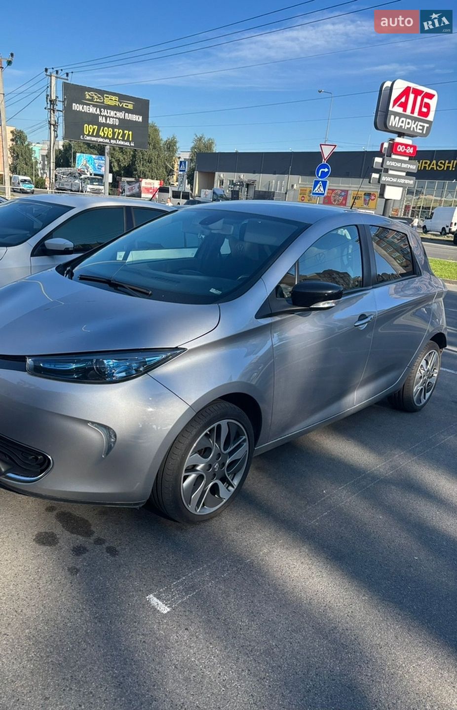 Renault Zoe 2016 VIN VF1AGVYB054828900 фото оголошення 2 з 11