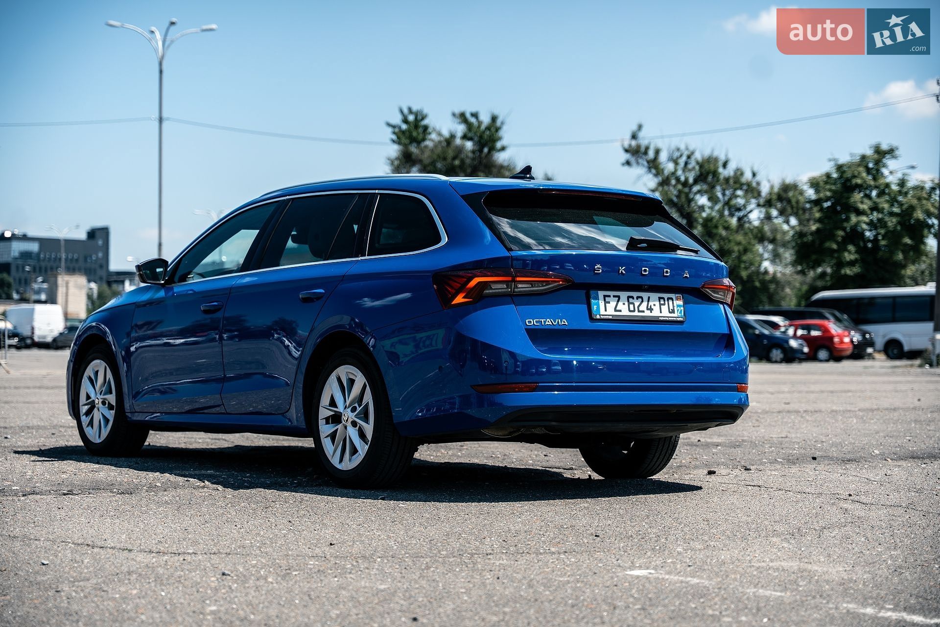 Skoda Octavia 2022 VIN TMBJJ8NX9PY018076 фото оголошення 15 з 88