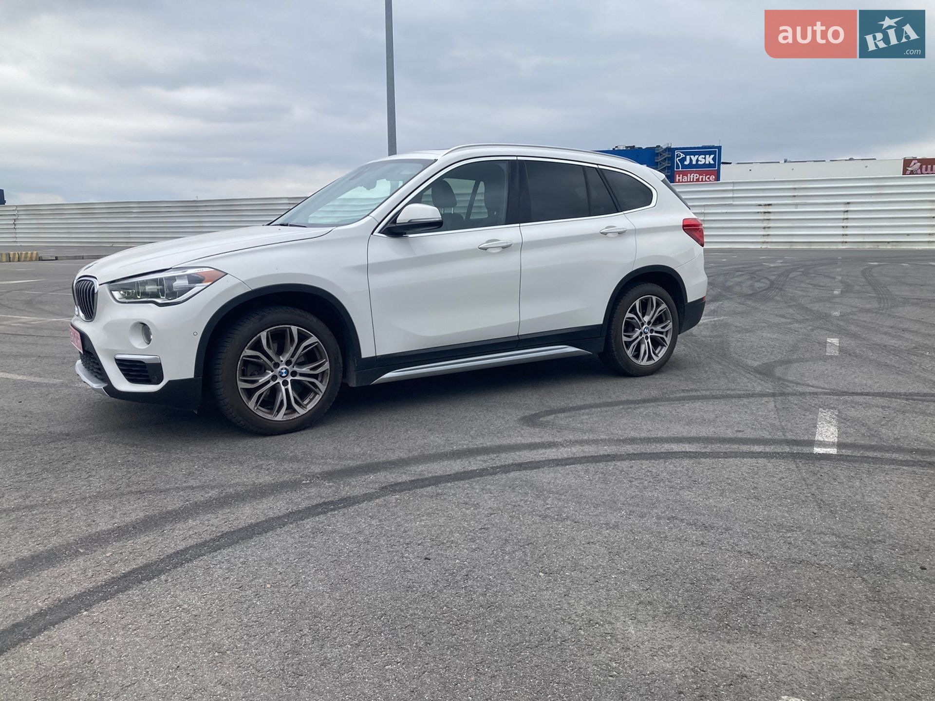 BMW X1 2019 VIN WBXHT3C55K5L91013 фото оголошення 4 з 19