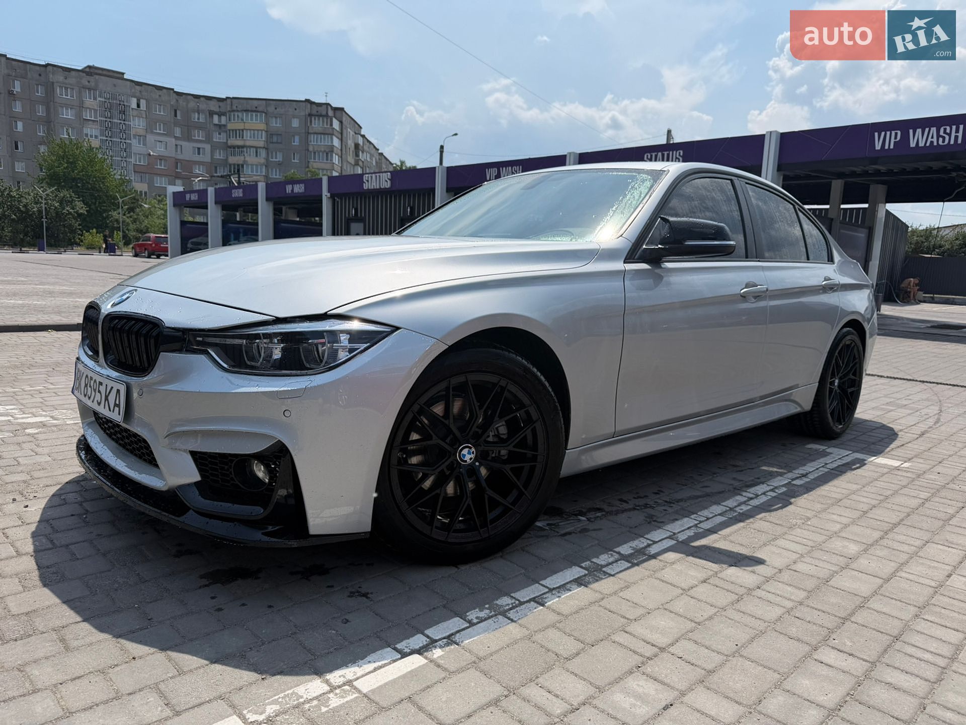 BMW 3 Series 2016 VIN WBA8A3C52GK691004 фото оголошення 2 з 10