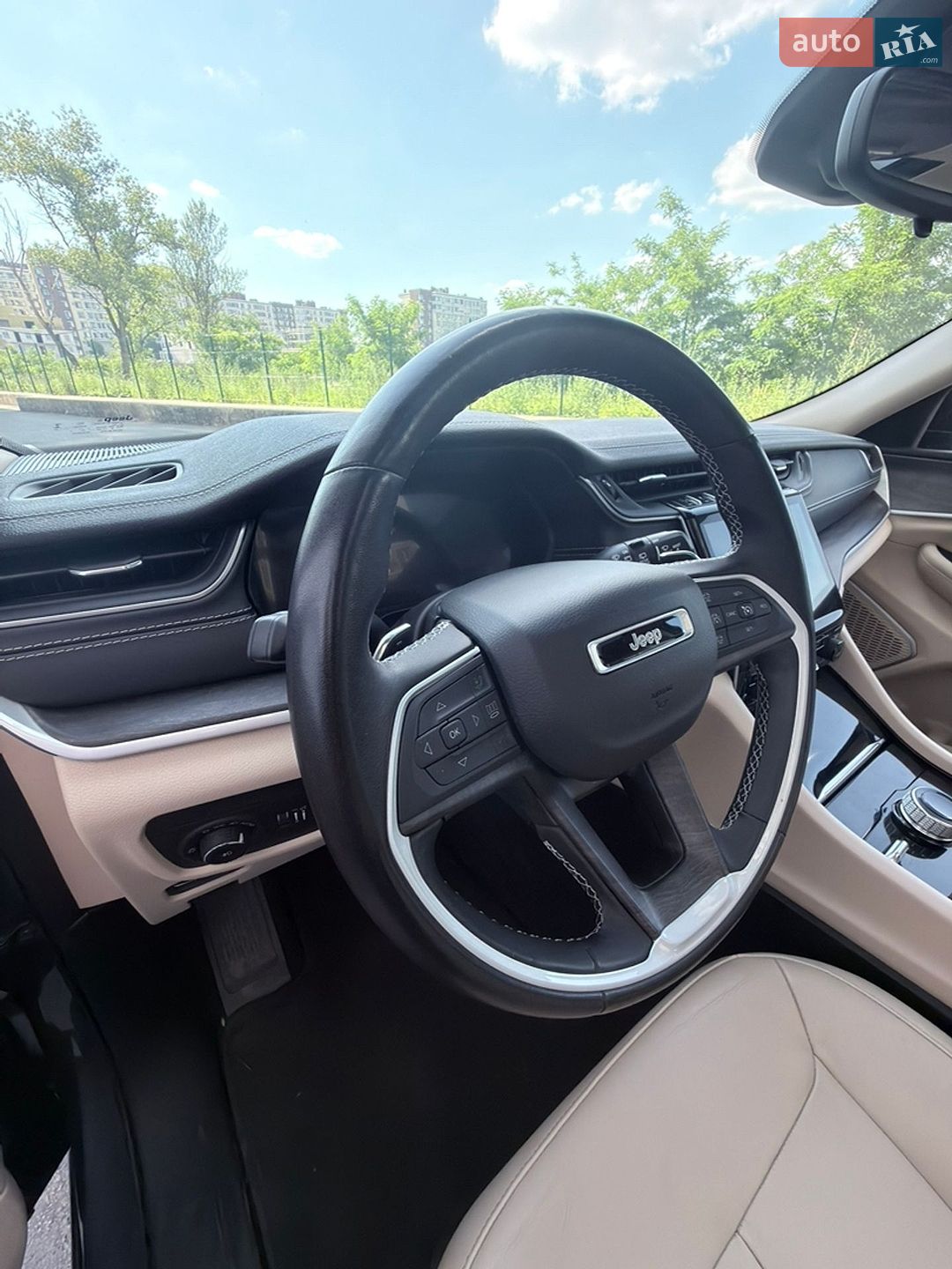 Jeep Grand Cherokee 2021 VIN 1C4RJKBG3N8505923 фото оголошення 14 з 24