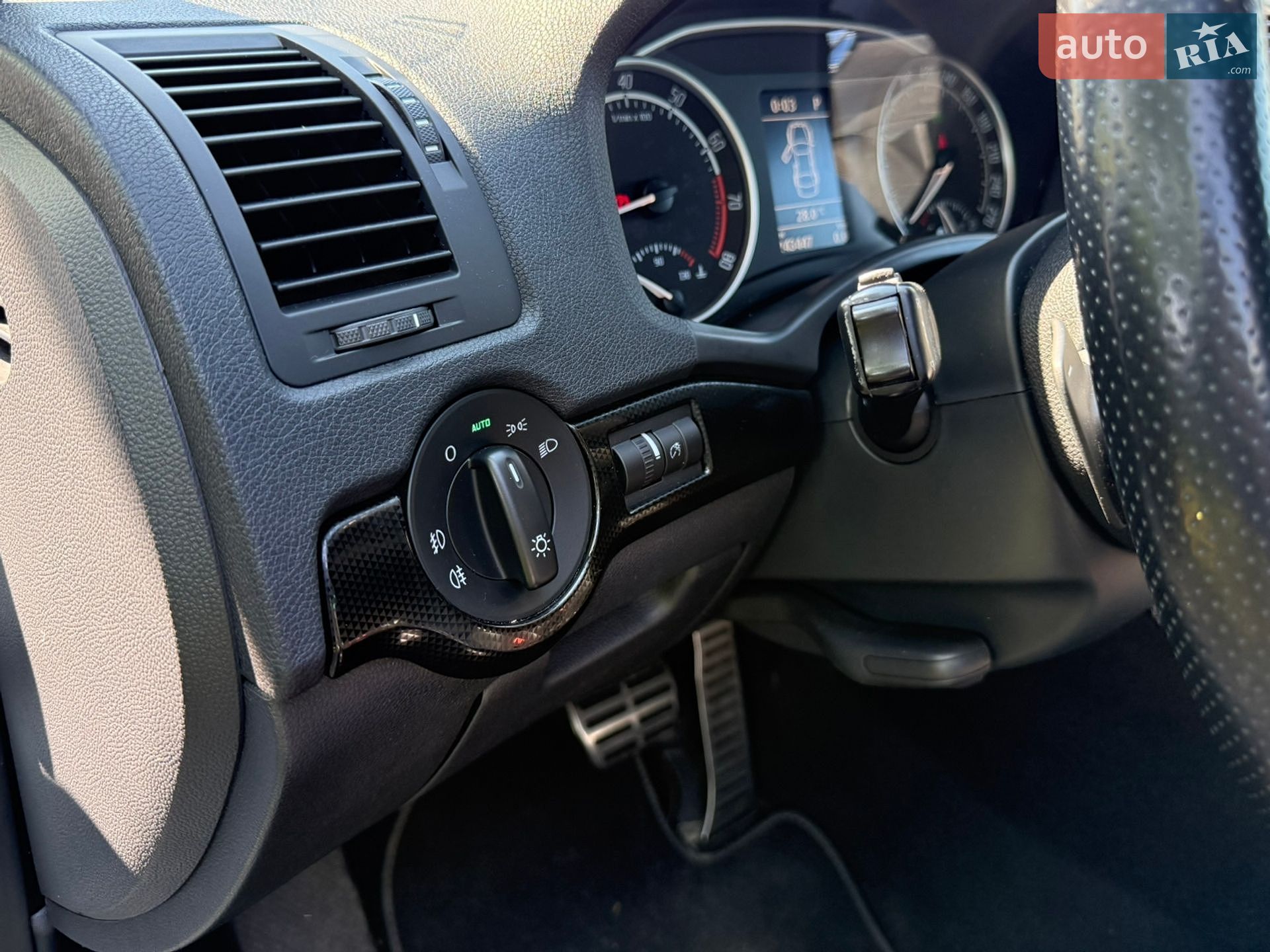 Skoda Octavia 2012 VIN TMBUF61Z0C2102701 фото оголошення 6 з 10