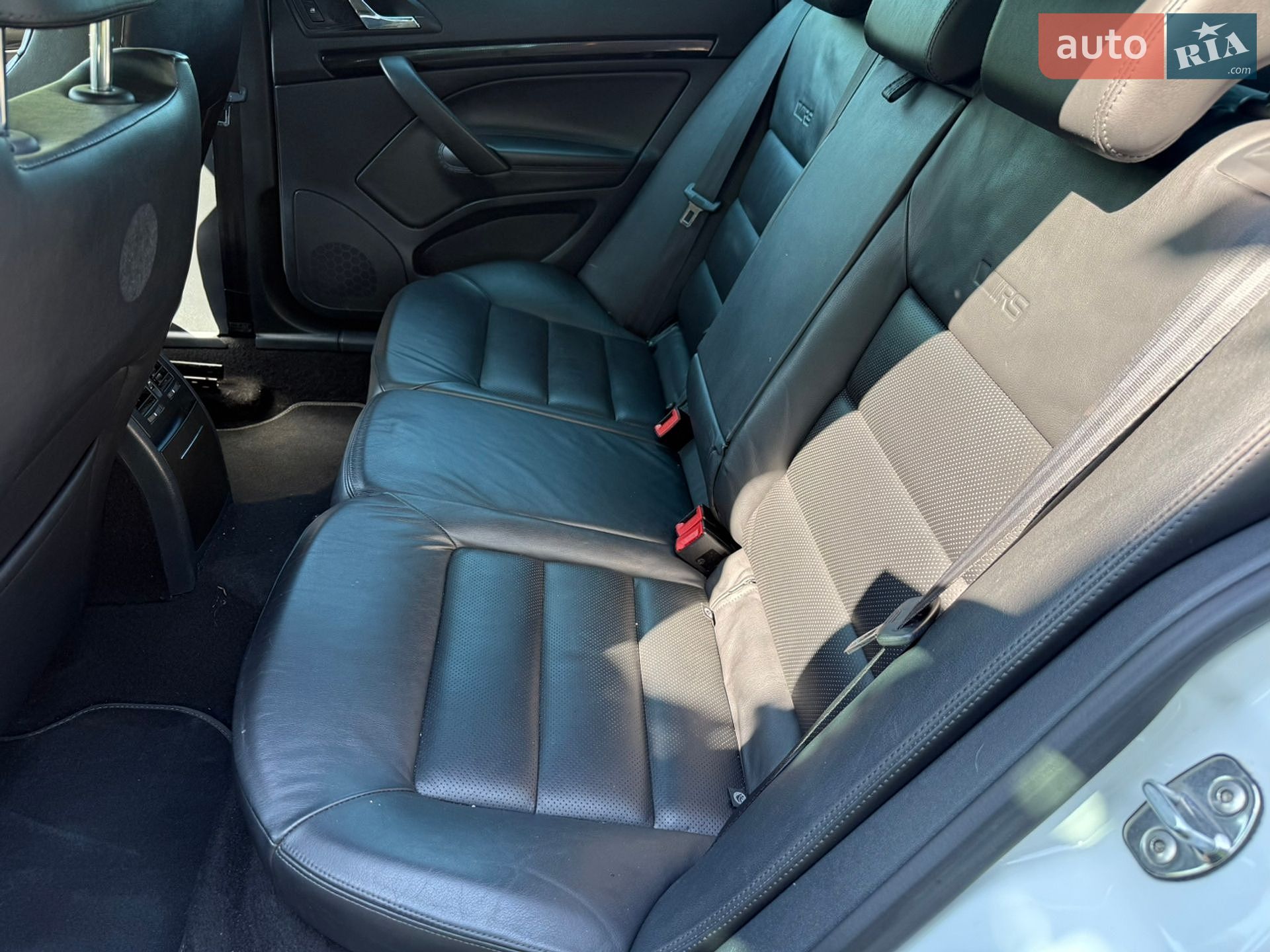 Skoda Octavia 2012 VIN TMBUF61Z0C2102701 фото оголошення 8 з 10