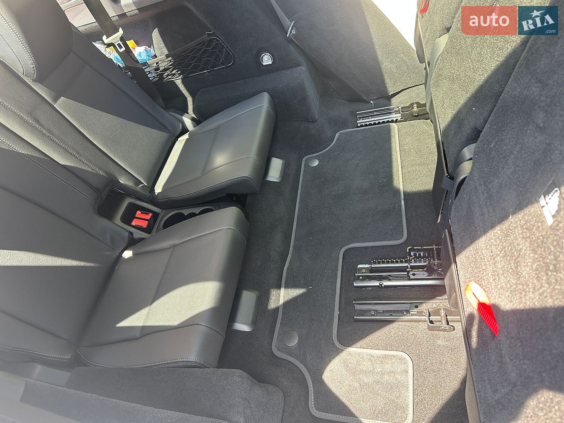 Mercedes-Benz GLE-Class 2024 VIN 4JGFB4FE8RB251604 фото оголошення 40 з 61