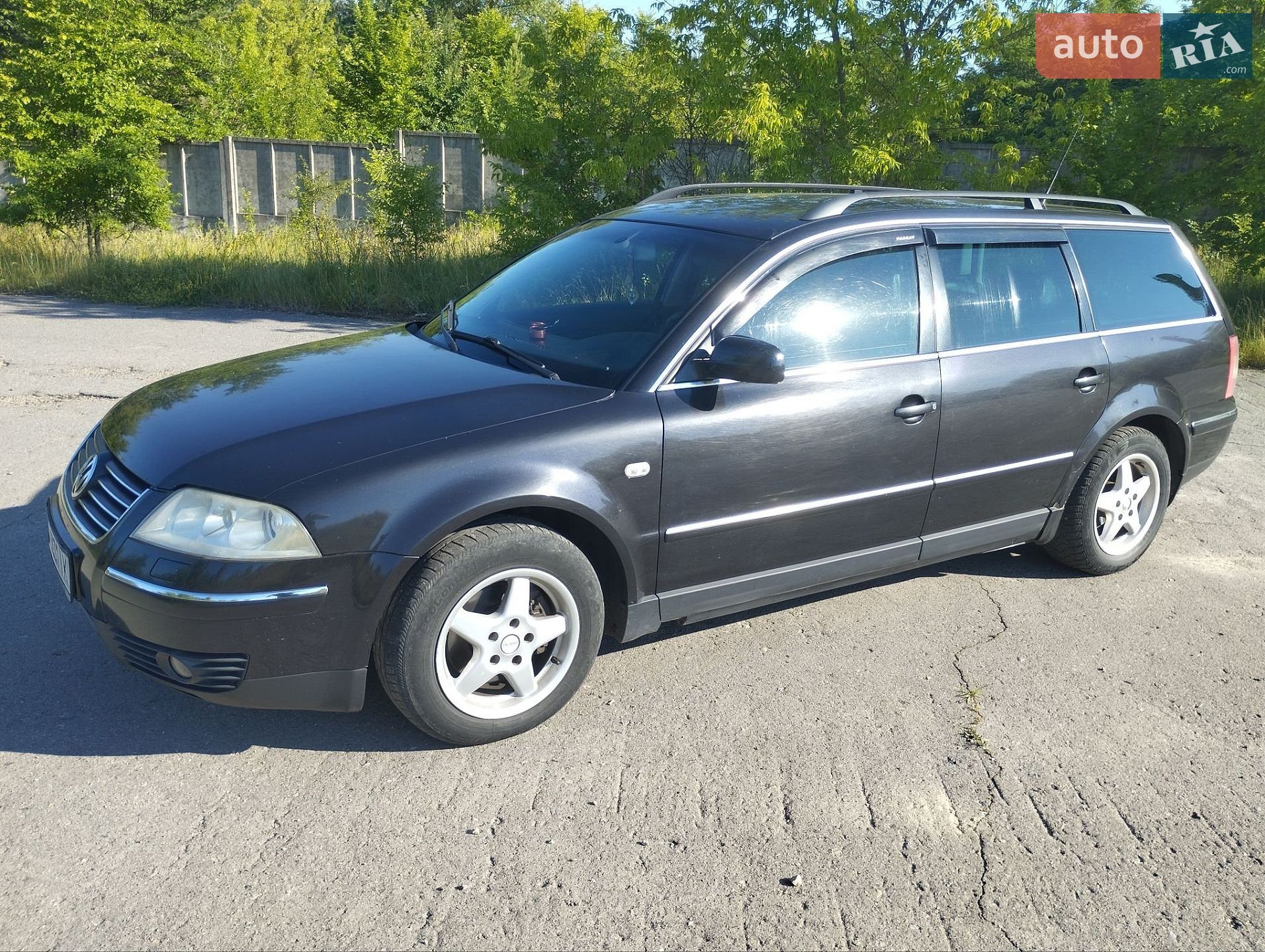 Volkswagen Passat 2001 VIN WVWZZZ3BZ2E165220 фото оголошення 2 з 16