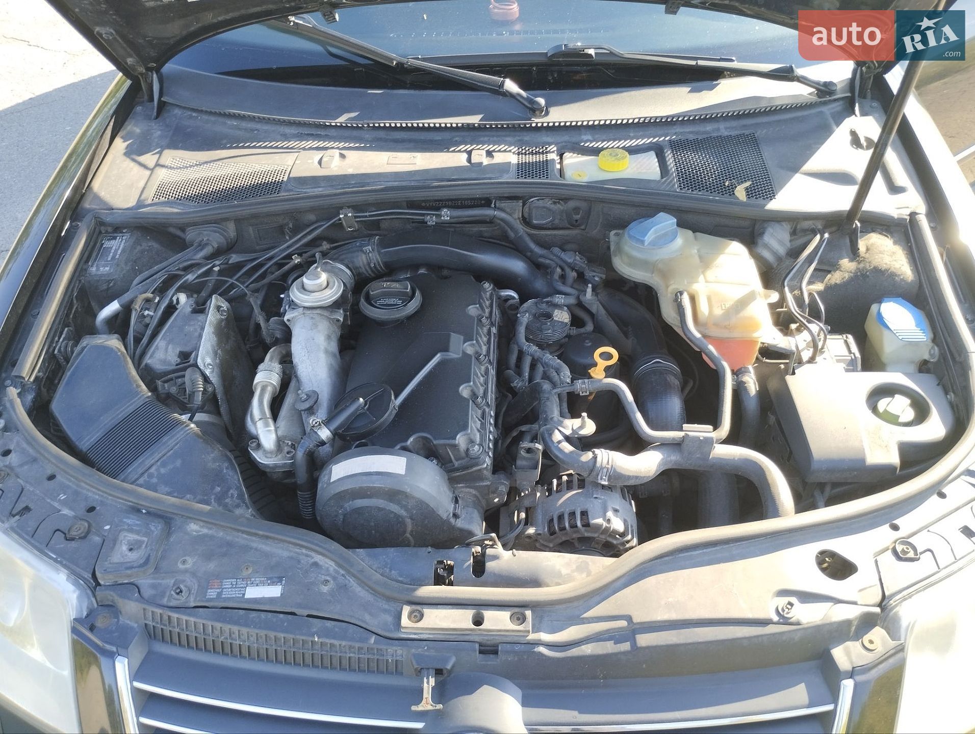 Volkswagen Passat 2001 VIN WVWZZZ3BZ2E165220 фото оголошення 15 з 16
