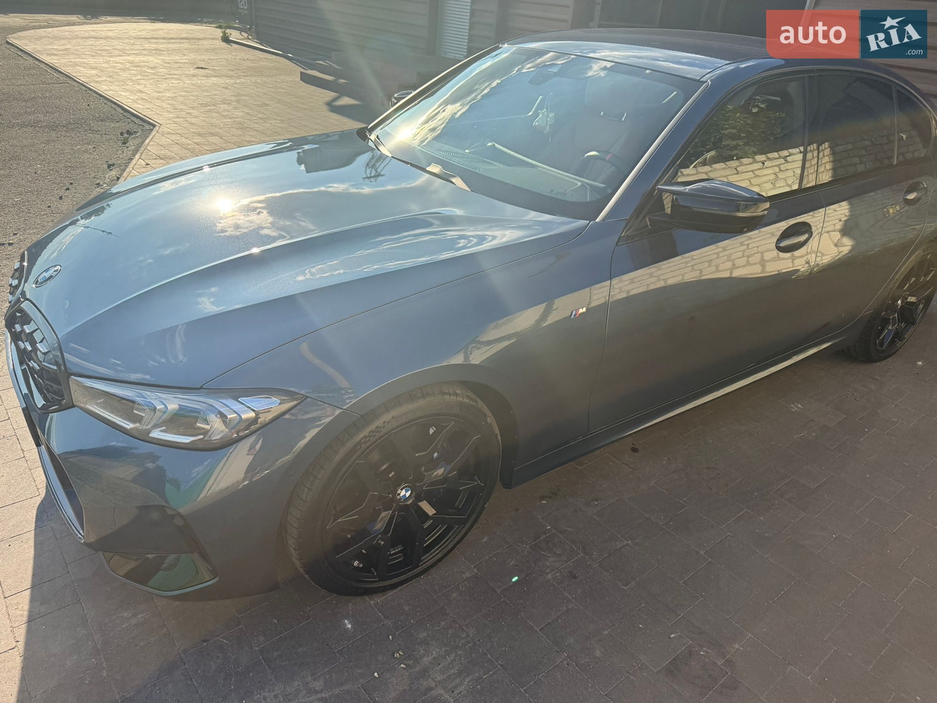 BMW 3 Series 2024 VIN WBA41FF0X0FT84100 фото оголошення 3 з 12