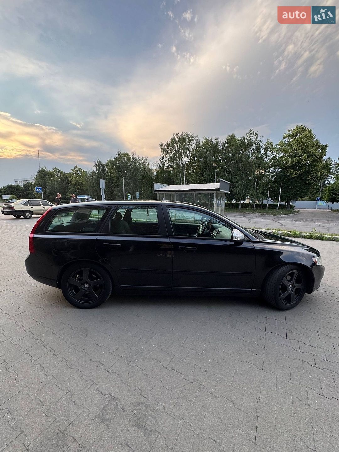 Volvo V50 2010 VIN YV1MW84E1B2614429 фото оголошення 3 з 33