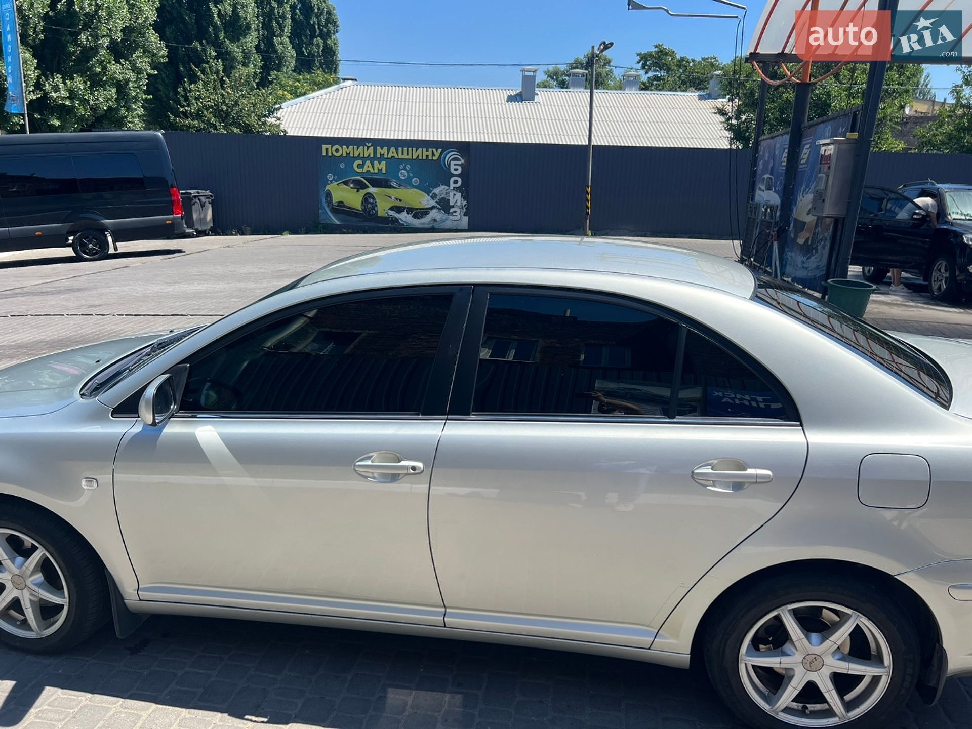 Toyota Avensis 2003 VIN SB1BJ56L30E021730 фото оголошення 3 з 20