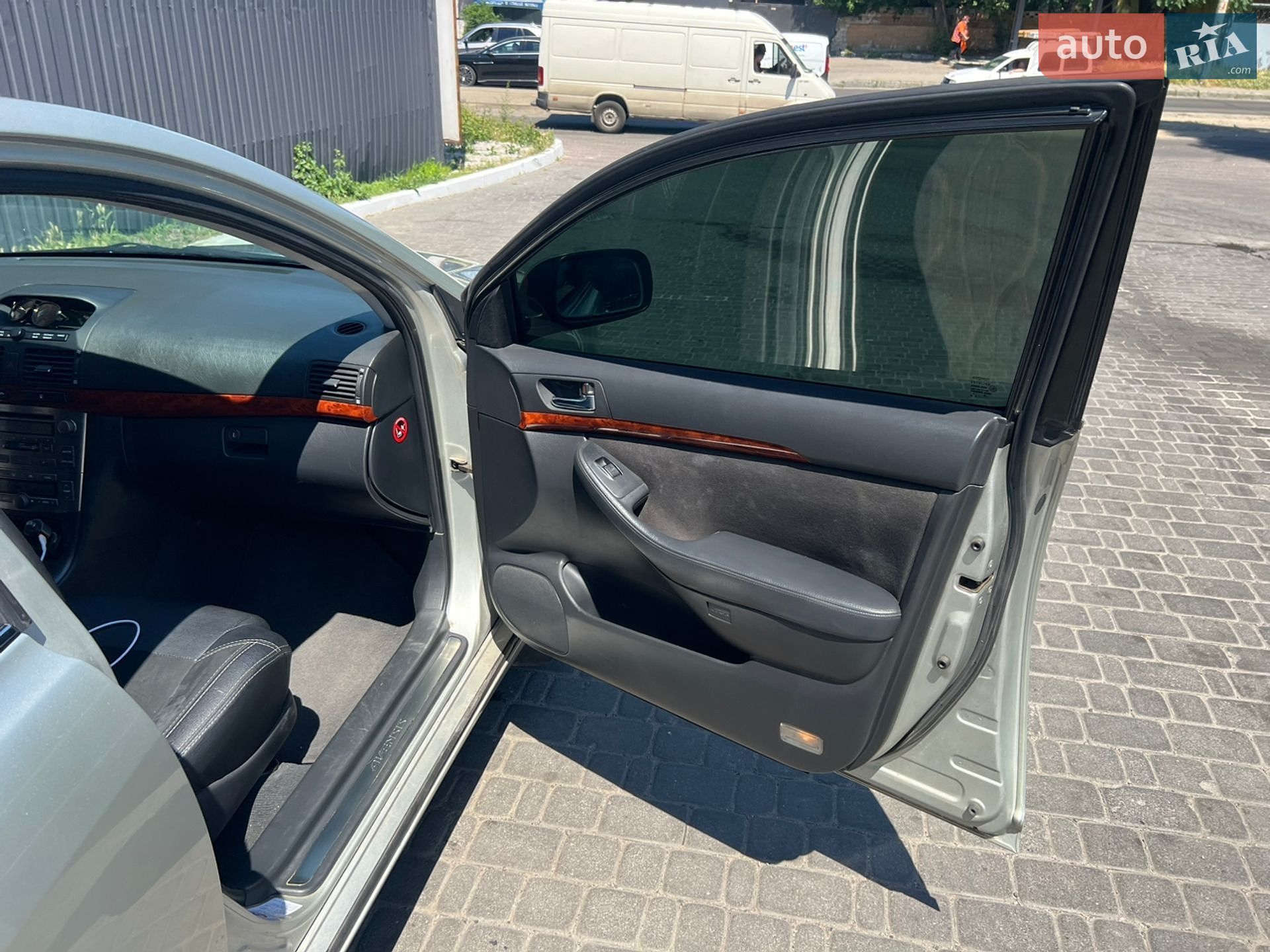Toyota Avensis 2003 VIN SB1BJ56L30E021730 фото оголошення 16 з 20