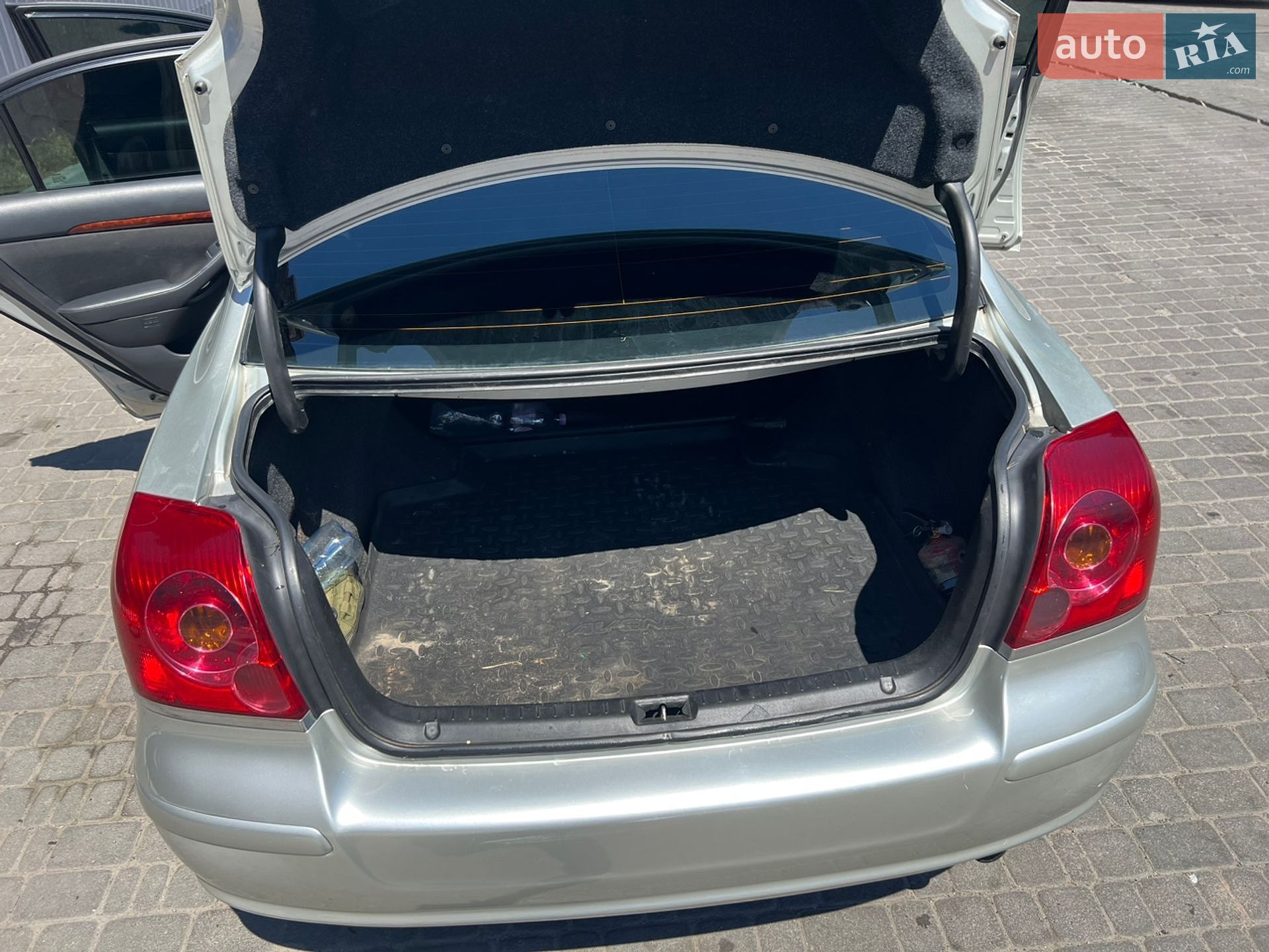 Toyota Avensis 2003 VIN SB1BJ56L30E021730 фото оголошення 19 з 20