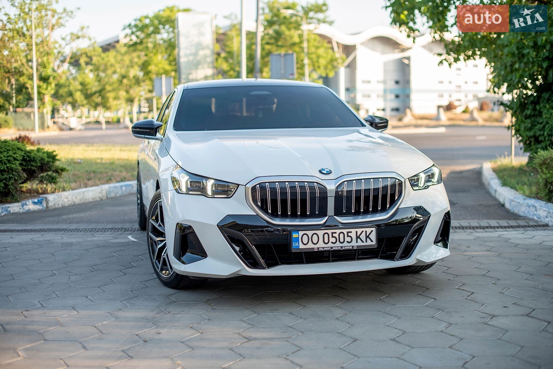 BMW 5 Series 2024 VIN WBA41FL0XRCS00437 фото оголошення 9 з 67