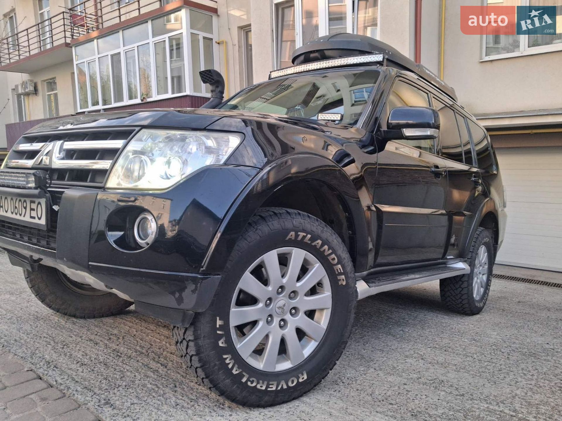 Mitsubishi Pajero Wagon 2007 VIN JMBLYV98W7J002232 фото оголошення 2 з 23
