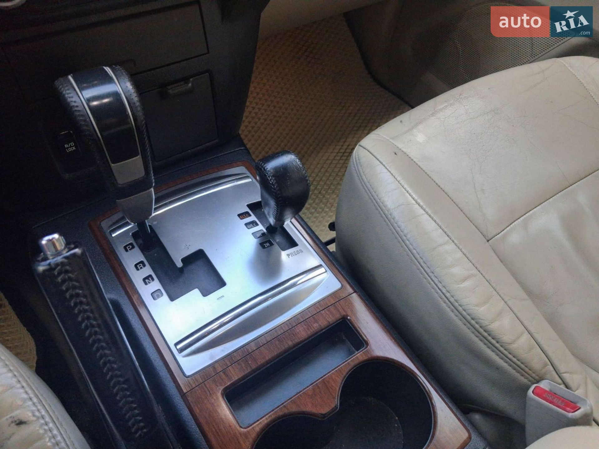 Mitsubishi Pajero Wagon 2007 VIN JMBLYV98W7J002232 фото оголошення 20 з 23