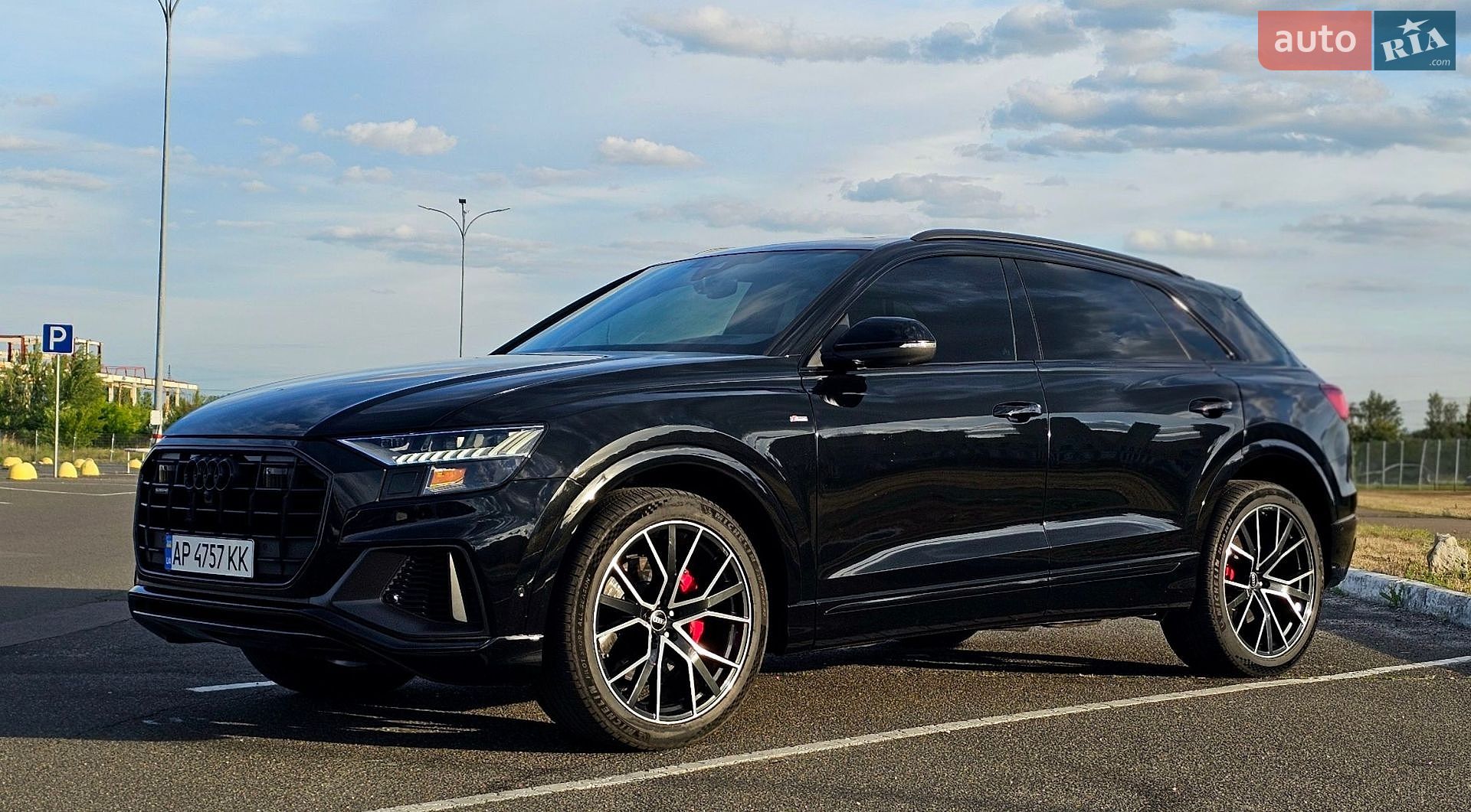 Audi Q8 2022 VIN WA1FVBF18ND021339 фото оголошення 4 з 25