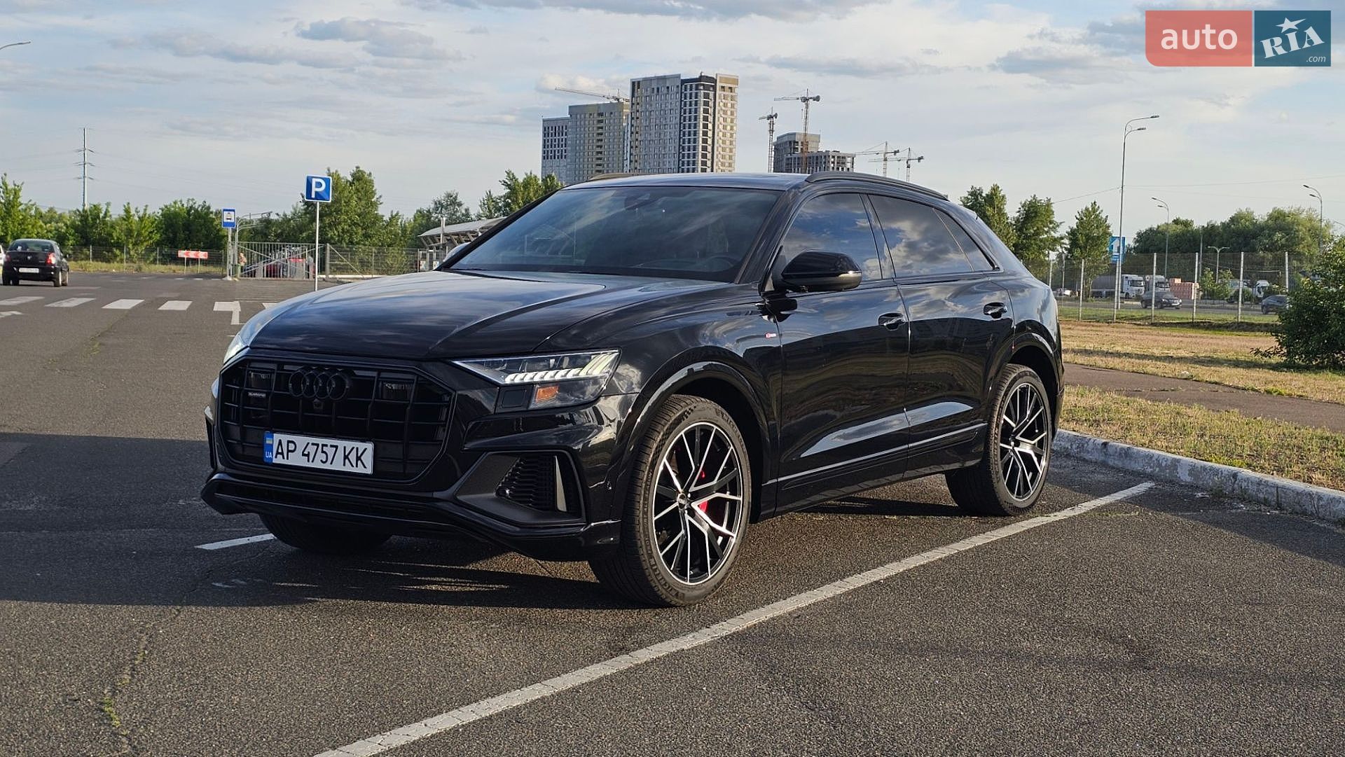 Audi Q8 2022 VIN WA1FVBF18ND021339 фото оголошення 3 з 25