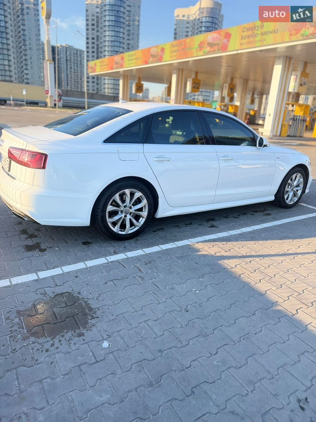 Audi A6 2017 VIN WAUC8AFCXJN050063 фото оголошення 6 з 30