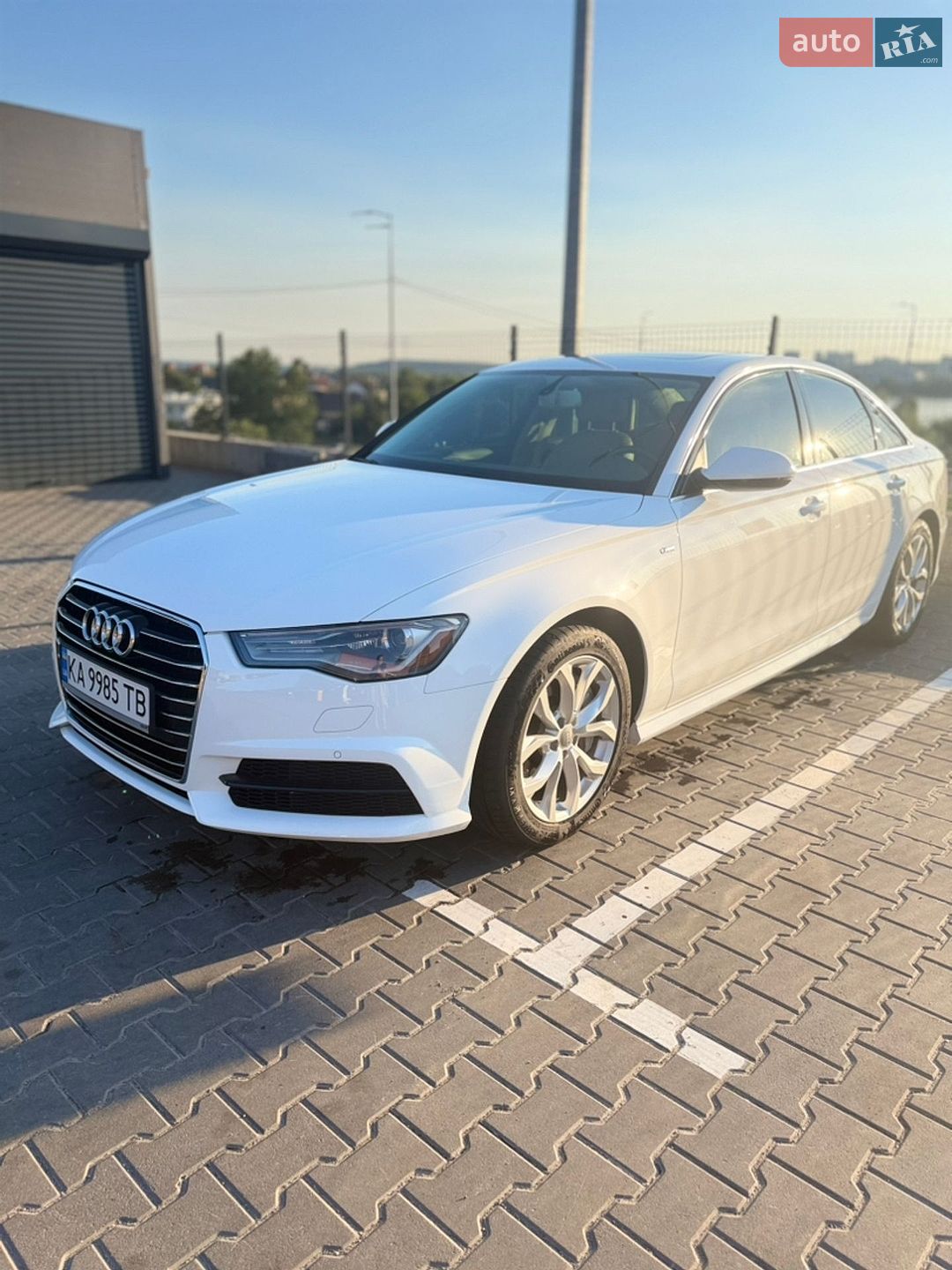 Audi A6 2017 VIN WAUC8AFCXJN050063 фото оголошення 2 з 30