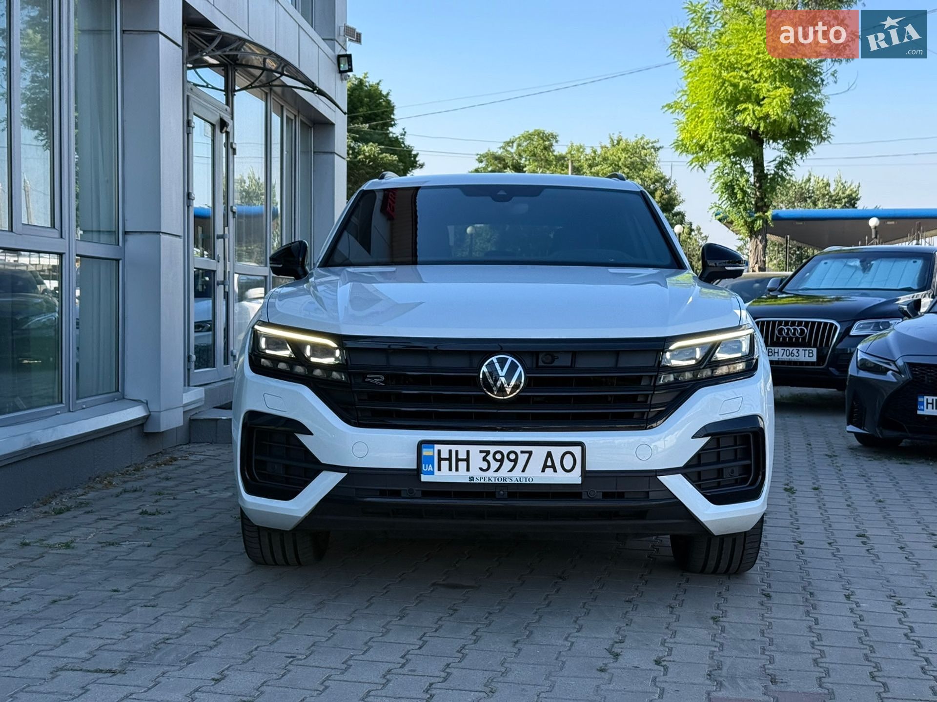 Volkswagen Touareg 2021 VIN WVGZZZCRZND003498 фото оголошення 2 з 25