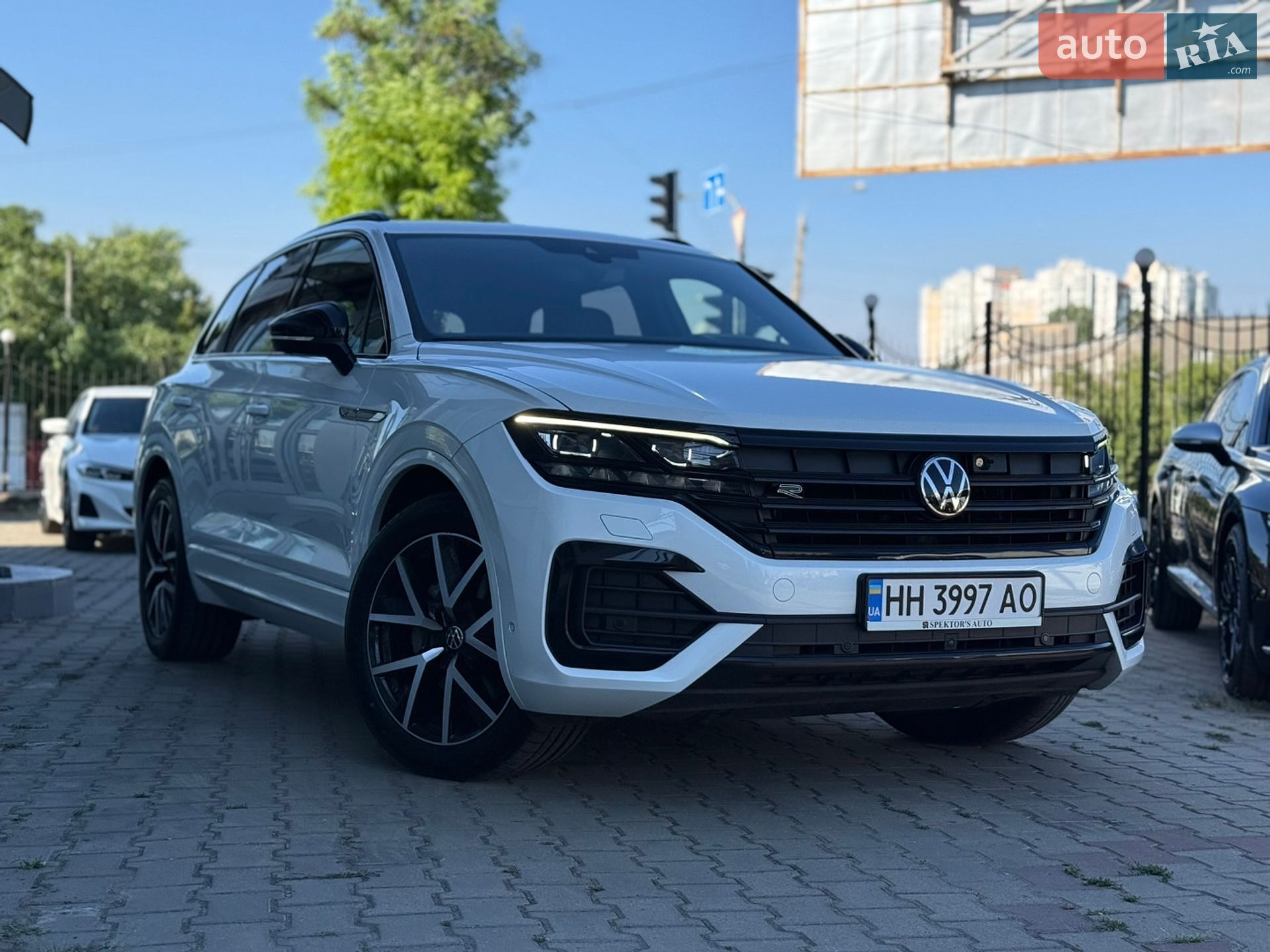 Volkswagen Touareg 2021 VIN WVGZZZCRZND003498 фото оголошення 3 з 25
