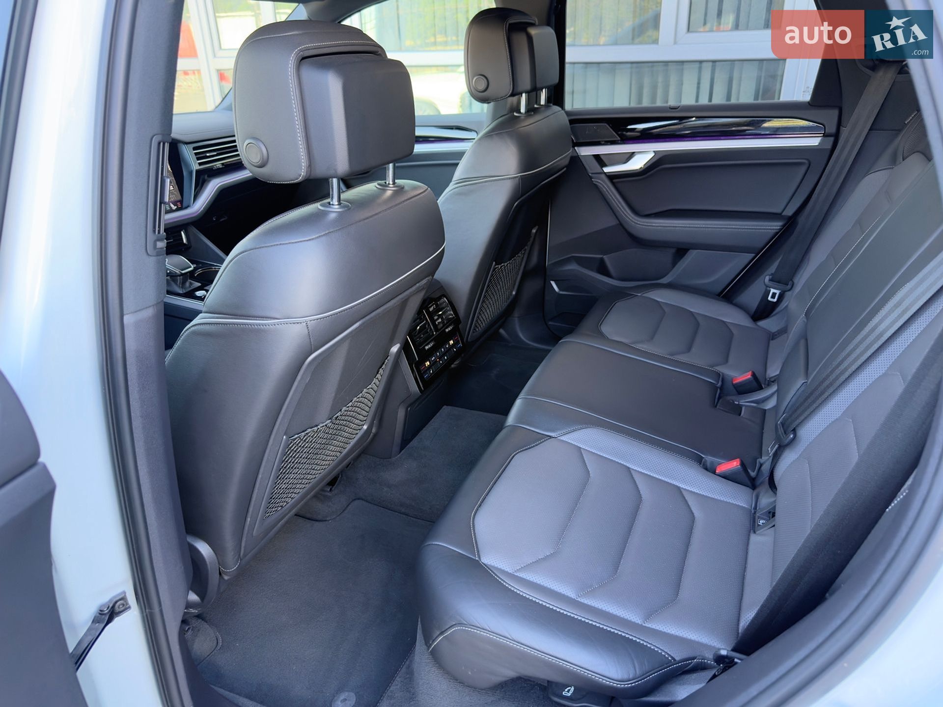 Volkswagen Touareg 2021 VIN WVGZZZCRZND003498 фото оголошення 10 з 25