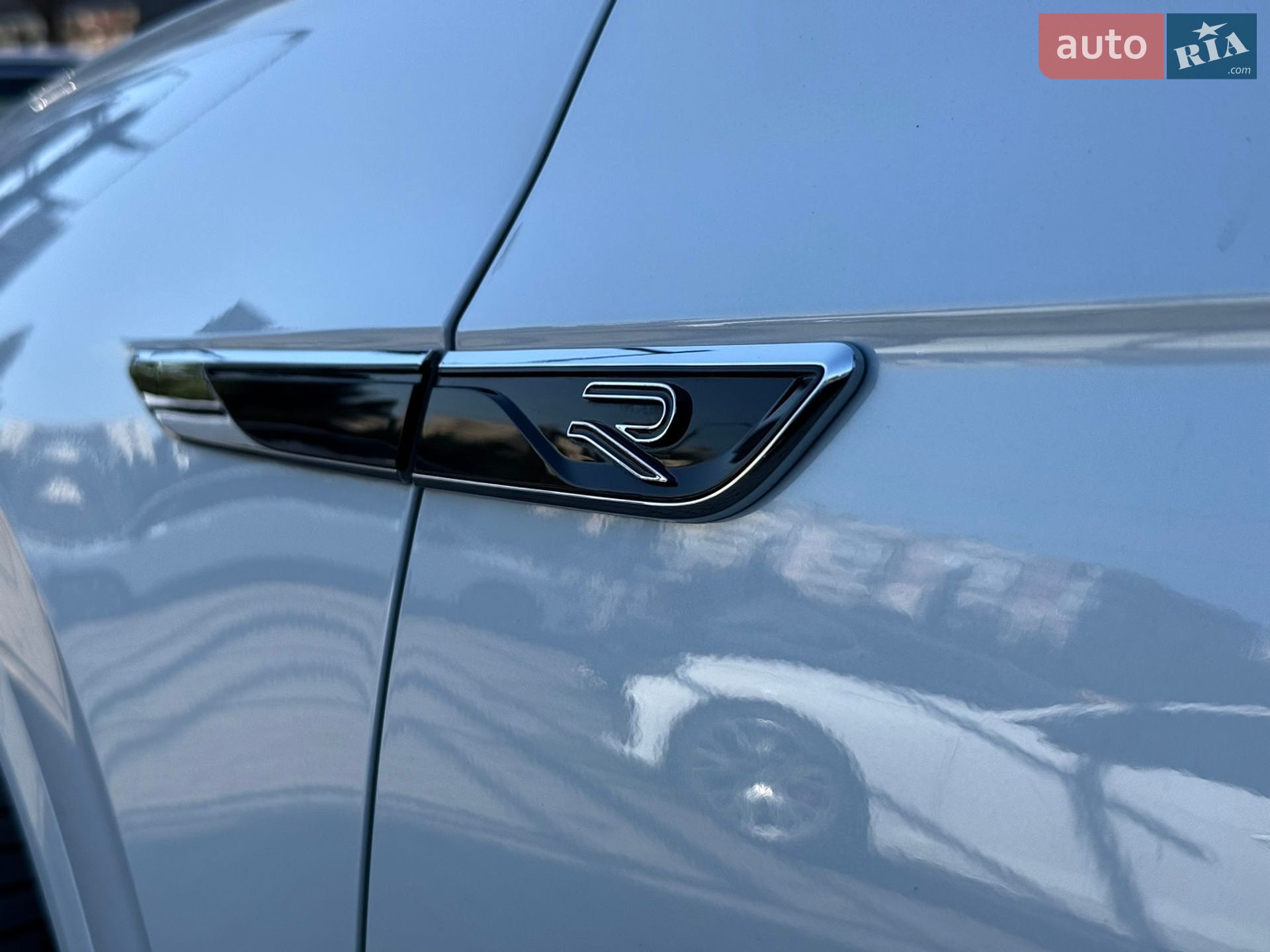 Volkswagen Touareg 2021 VIN WVGZZZCRZND003498 фото оголошення 23 з 25